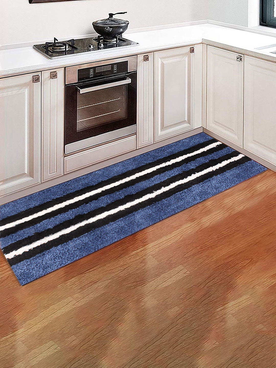 

LUXEHOME INTERNATIONAL Blue Striped Floor Runner