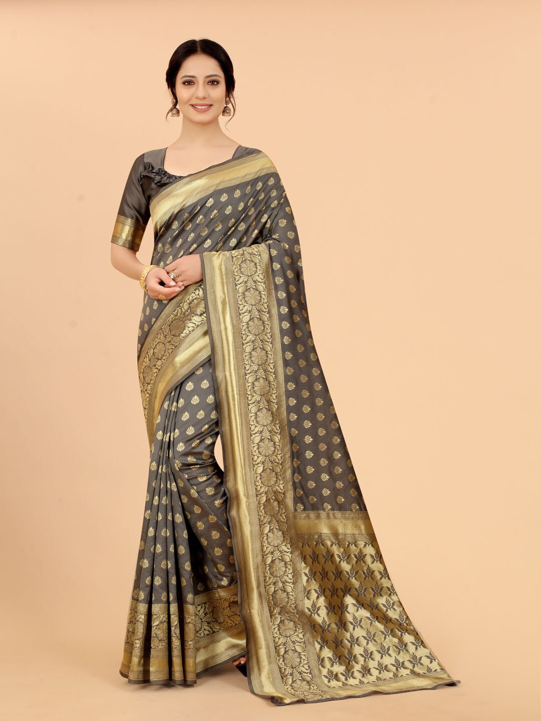 

SATYAM WEAVES Grey & Golden Ethnic Motifs Zari Silk Cotton Banarasi Saree
