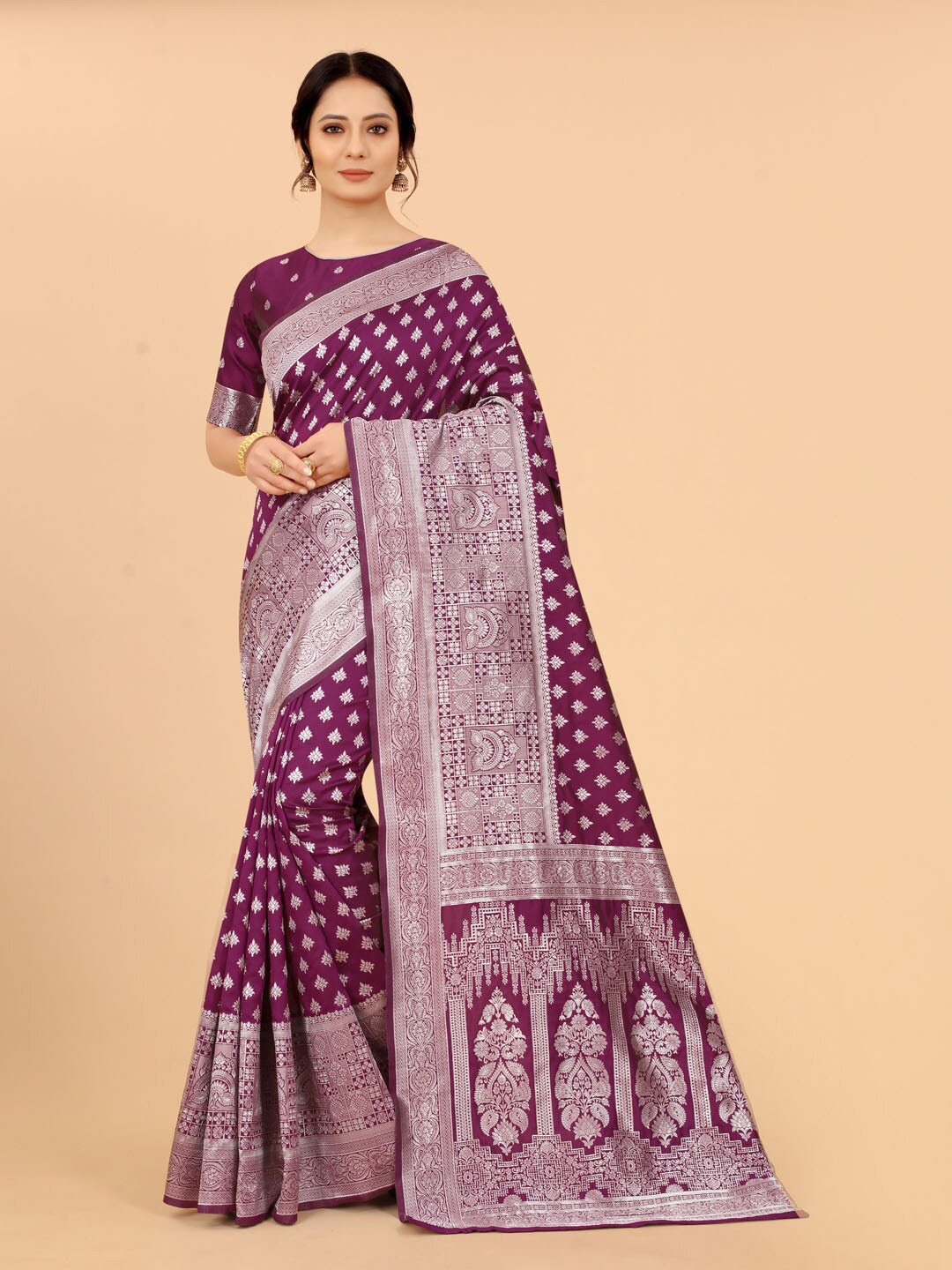 

SATYAM WEAVES Burgundy & Silver-Toned Woven Design Zari Silk Cotton Banarasi Saree