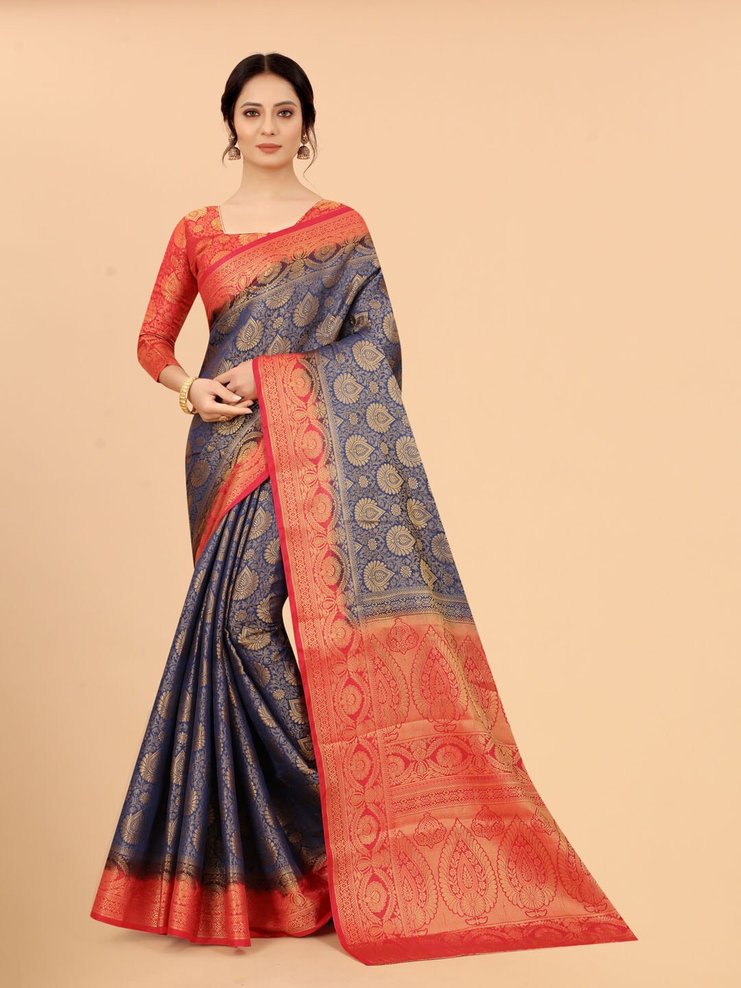 

SATYAM WEAVES Navy Blue & Red Ethnic Motifs Zari Silk Cotton Banarasi Saree