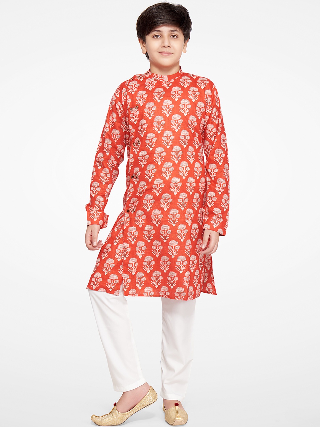 

Jeetethnics Boys Red & White Ethnic Motifs Printed Kurta with Trousers