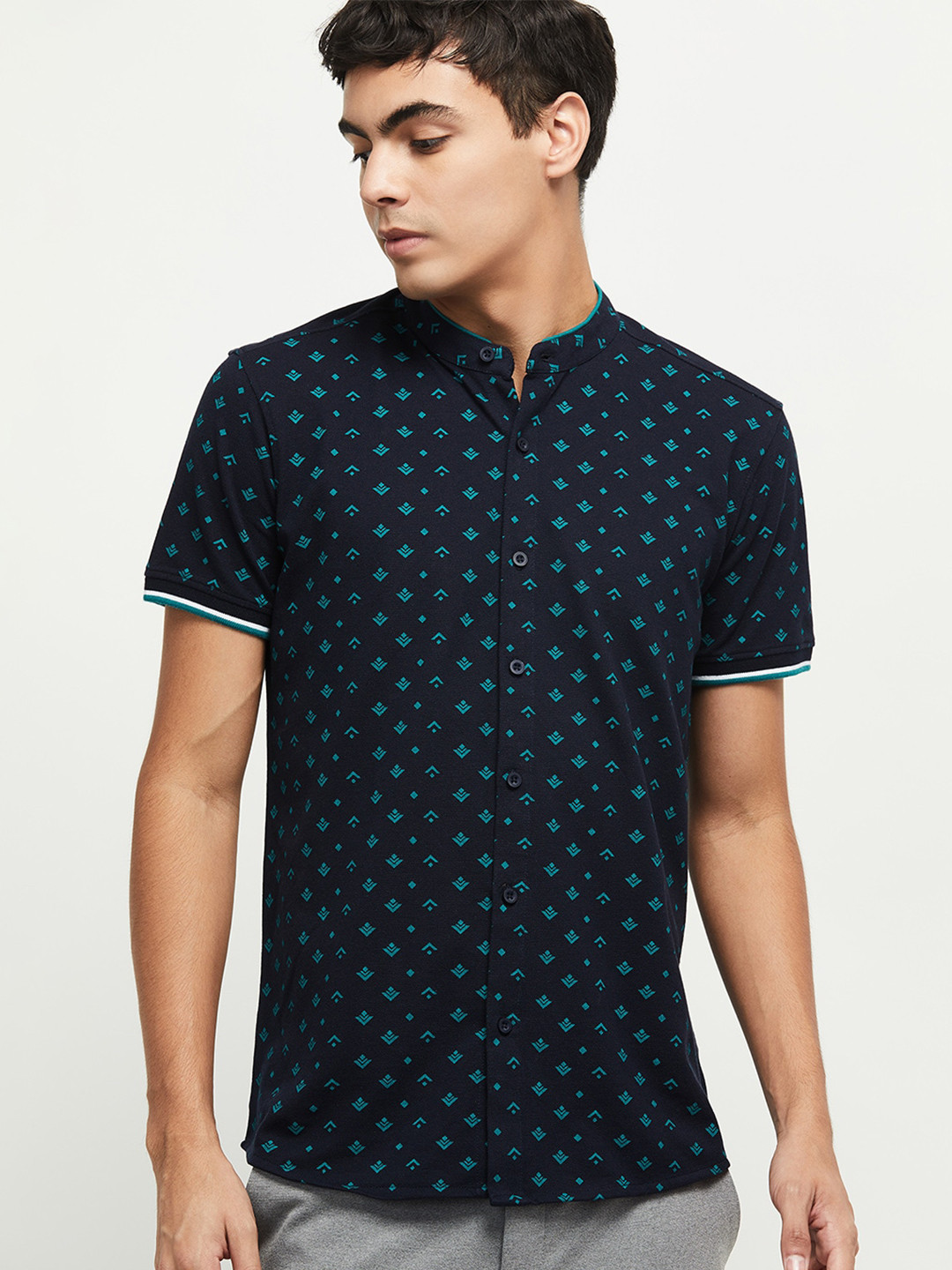 

max Men Navy Blue Printed Casual Shirt