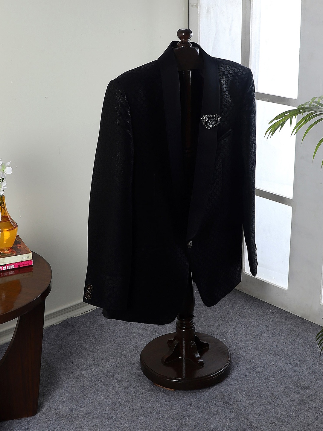 

BEVERLY STUDIO Brown Teak Wooden Coat Stand Cloth Hanger