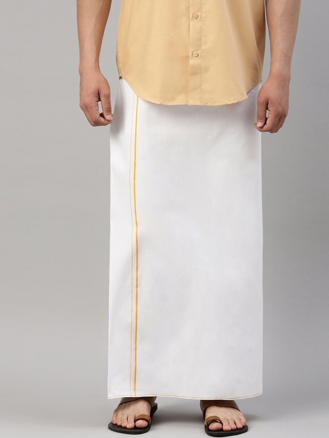 

Jansons Men White Solid Cotton Dhotis