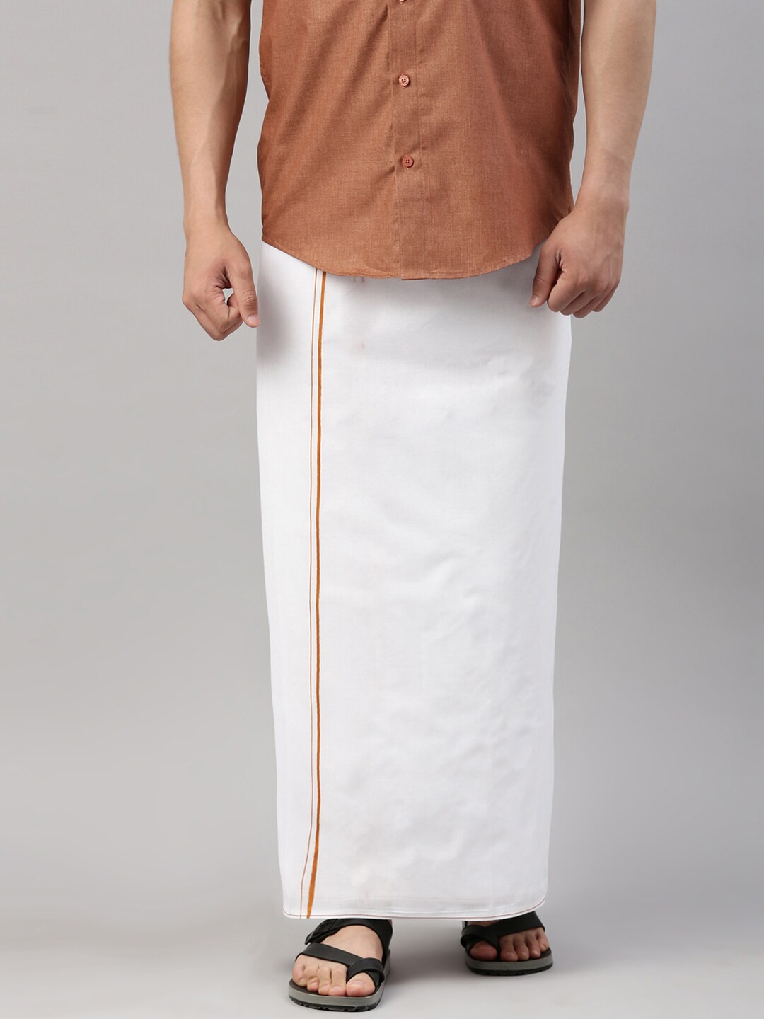 

Jansons Men White Solid Cotton Dhotis