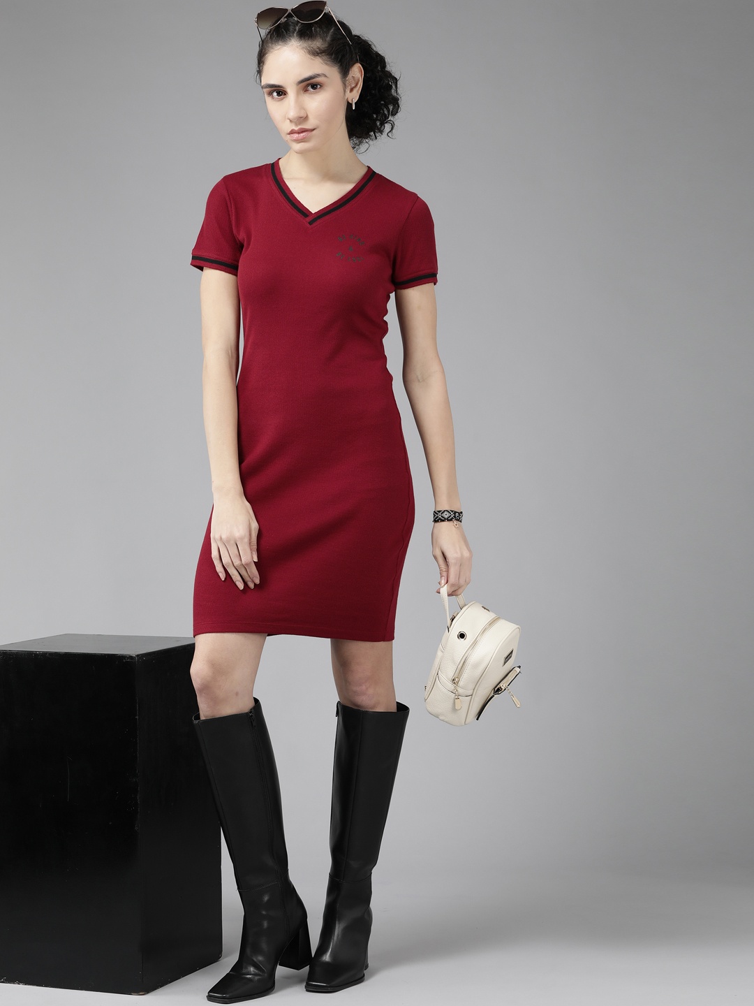 

Roadster Women Maroon Ribbed Bodycon Dress