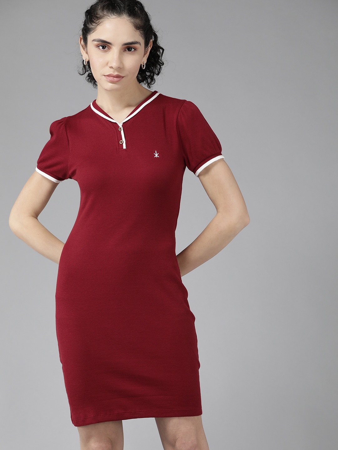 

Roadster Women Maroon Ribbed Bodycon Dress