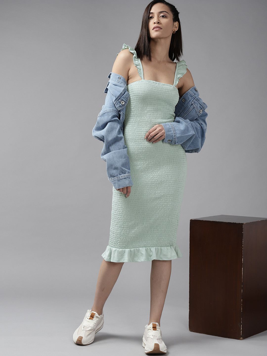 

Roadster Women Green Solid Smocked Sheath Dress