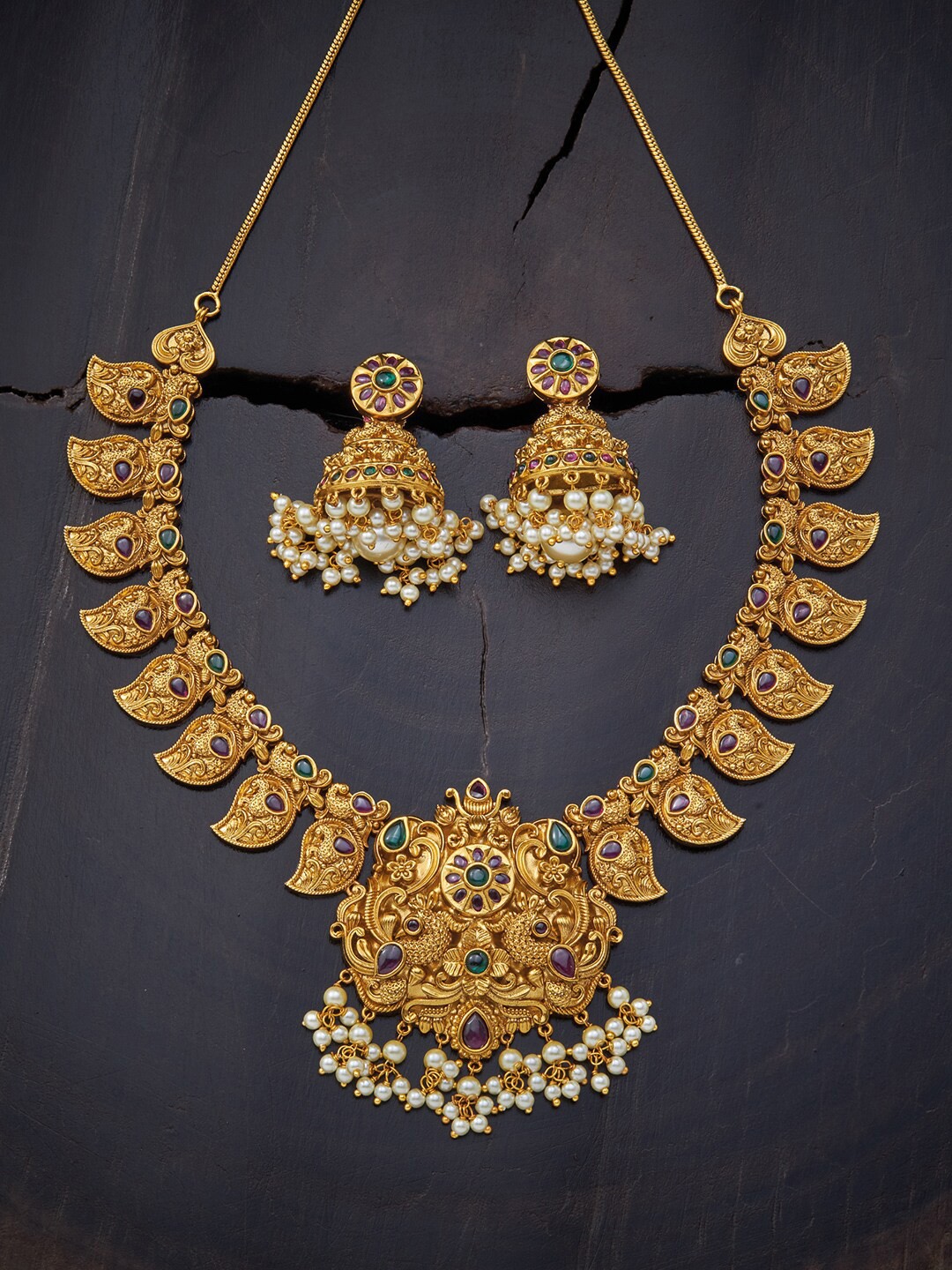 

Kushal's Fashion Jewellery Red & Green Gold-Plated Jewelry Set