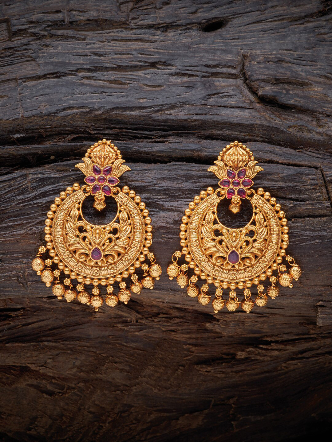 

Kushal's Fashion Jewellery Red Crescent Shaped Chandbalis Earrings