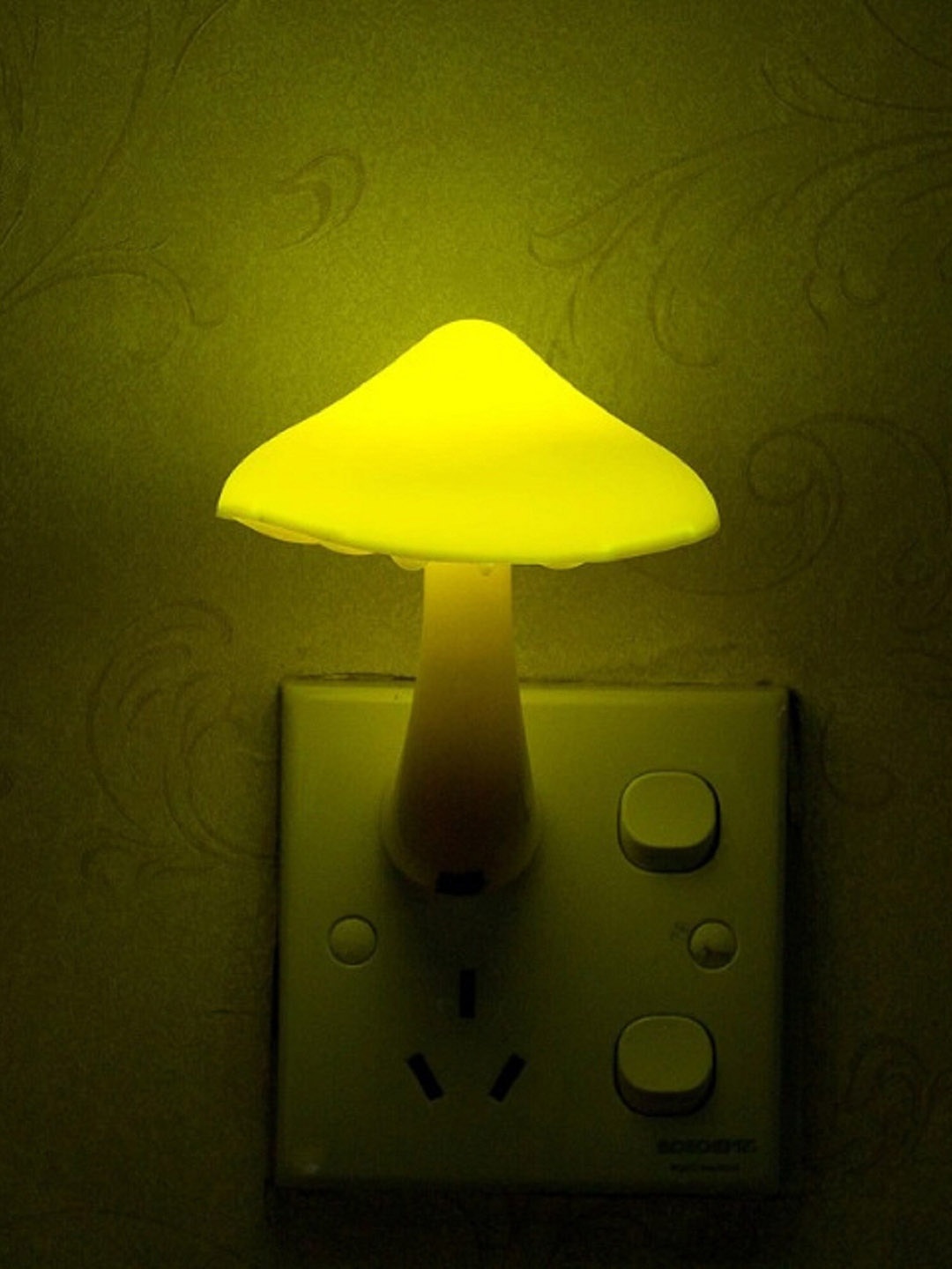 

SKYLOFTS Yellow LED EU Plug Acrylic Mushroom Wall Socket Lamp