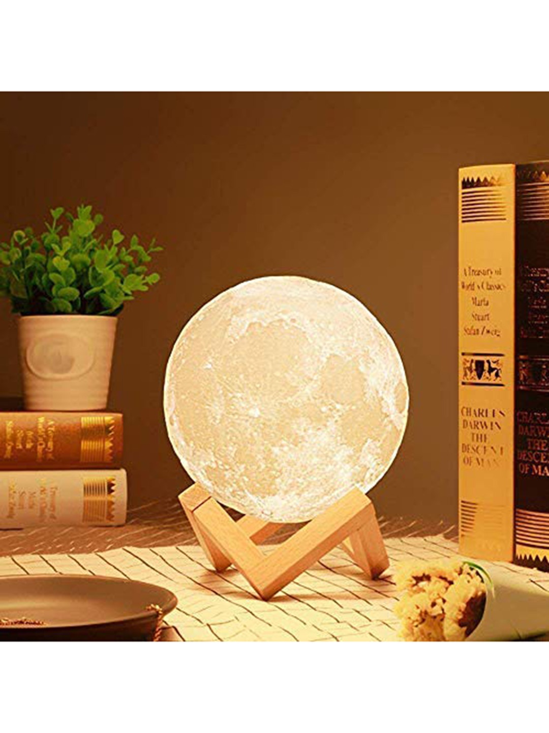 

SKYLOFTS Yellow Acrylic Crystal Moon Lamp