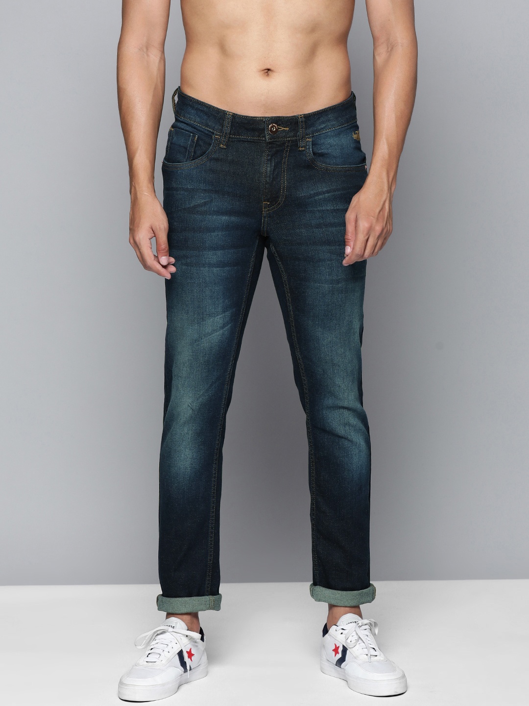 

Flying Machine Men Blue Jackson Skinny Fit Low-Rise Light Fade Stretchable Jeans