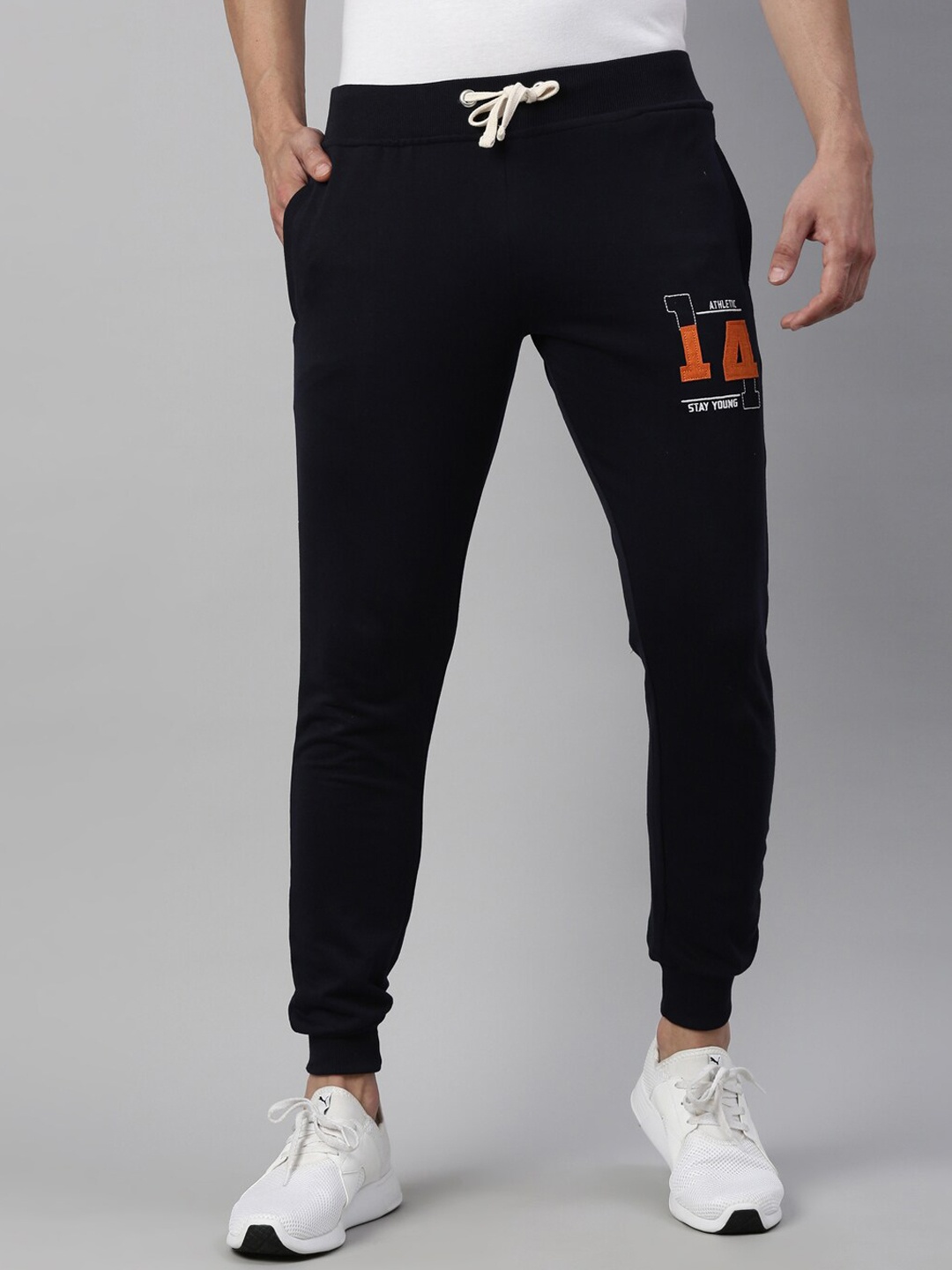 

Joven Men Navy Blue Printed Slim Fit Joggers