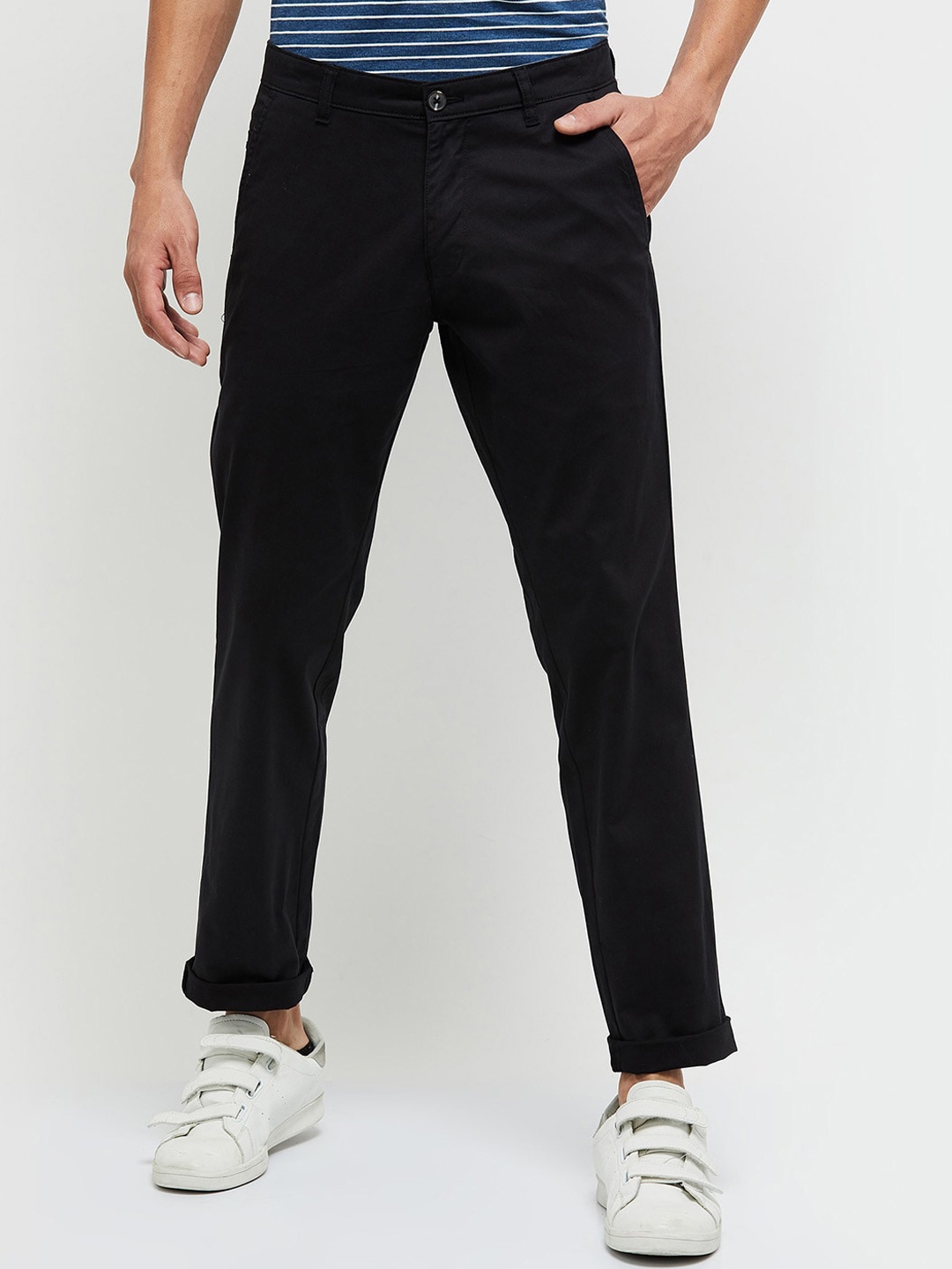 

max Men Black Trousers