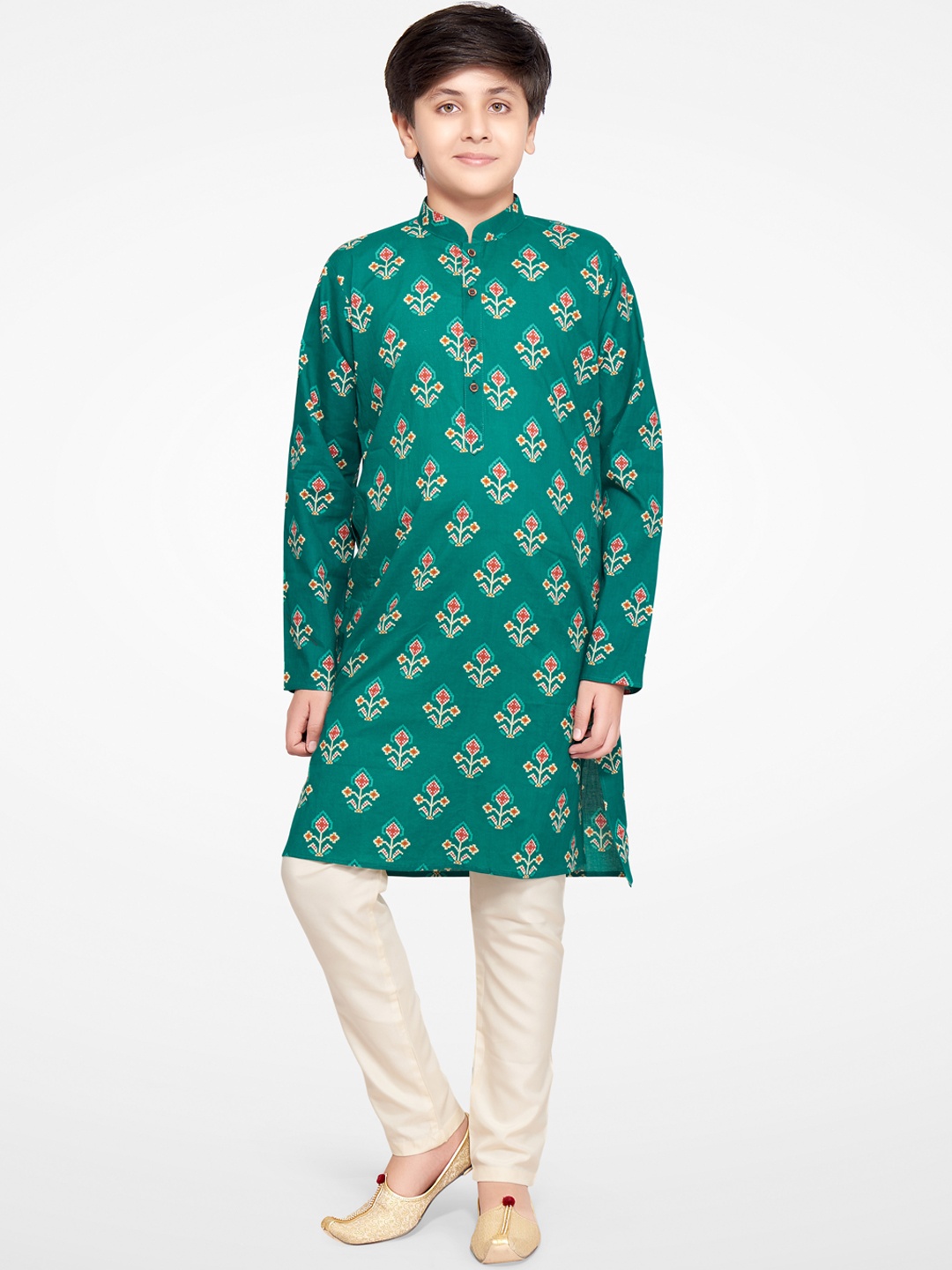 

Jeetethnics Boys Turquoise Blue Ethnic Motifs Printed Kurta with Pyjamas