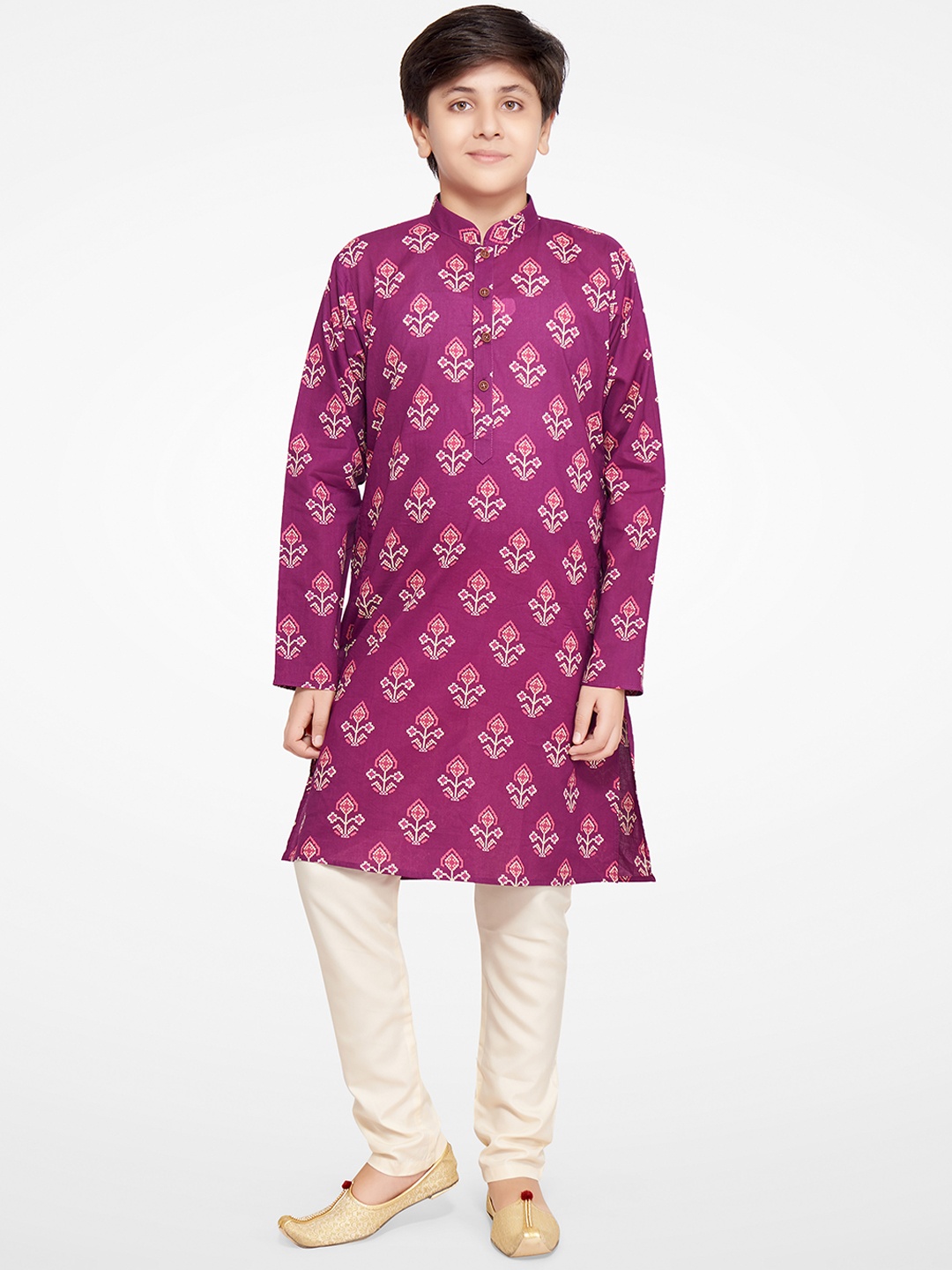 

Jeetethnics Boys Purple Ethnic Motifs Printed Kurta with Pyjamas