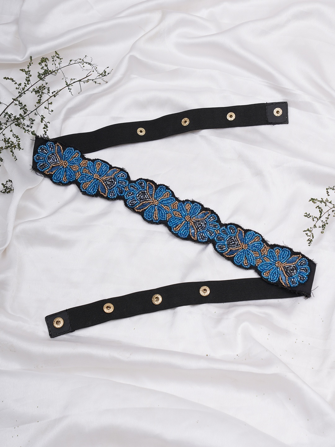 

FABBHUE Women Blue Embellished Belt