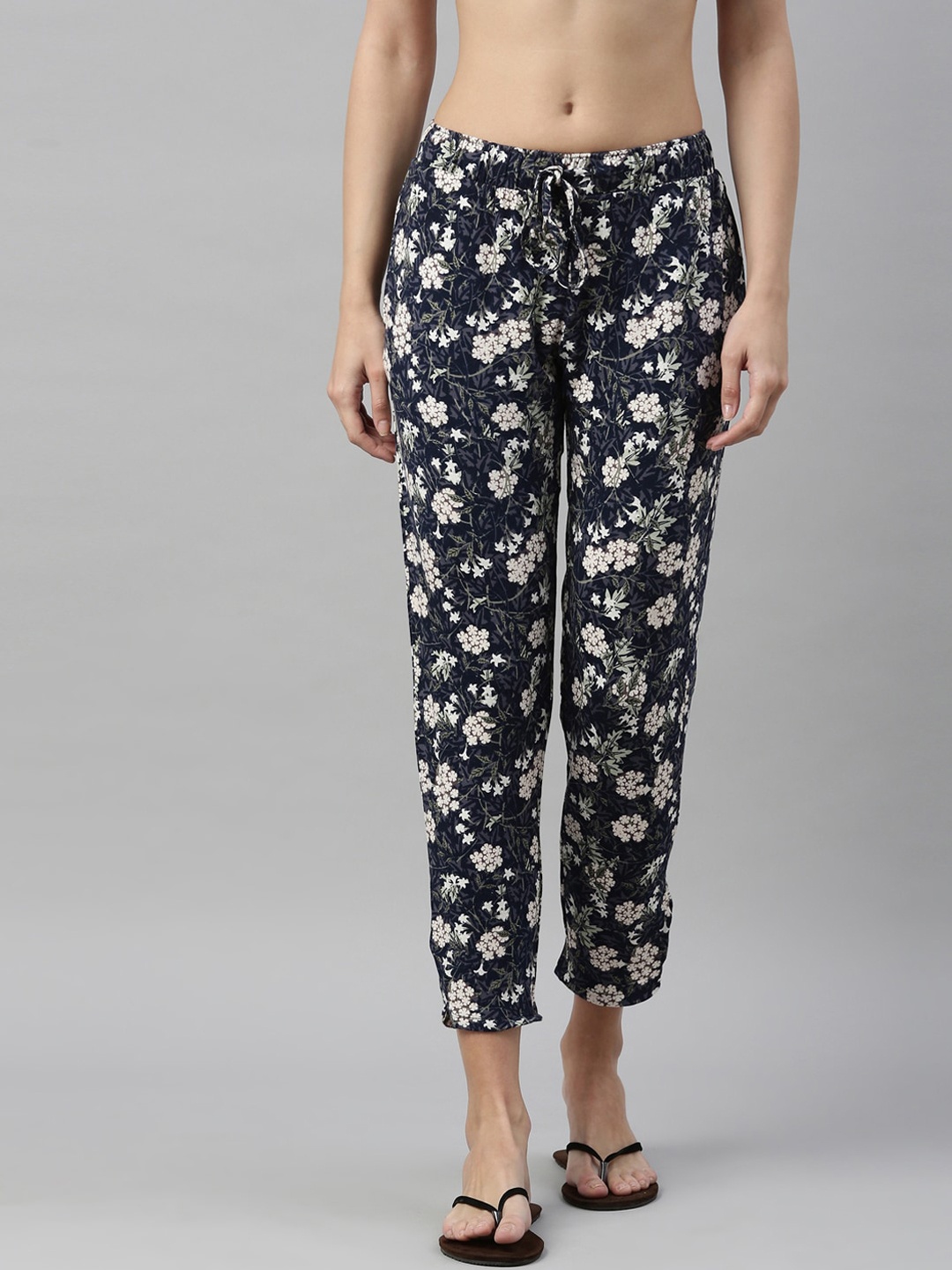 

Enamor Women Navy Blue Printed Lounge Pants