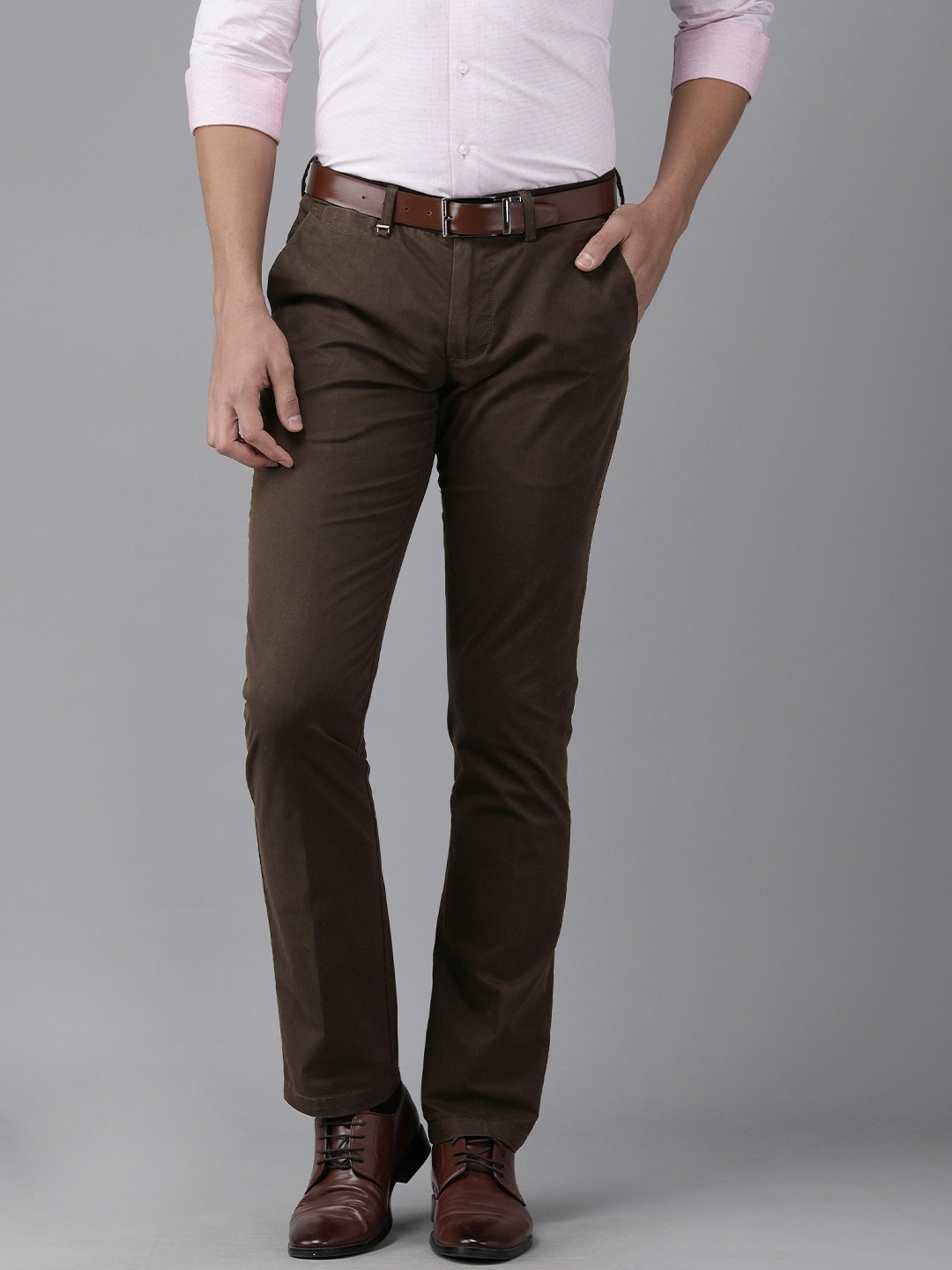 

Van Heusen Men Brown Solid Slim Fit Trousers
