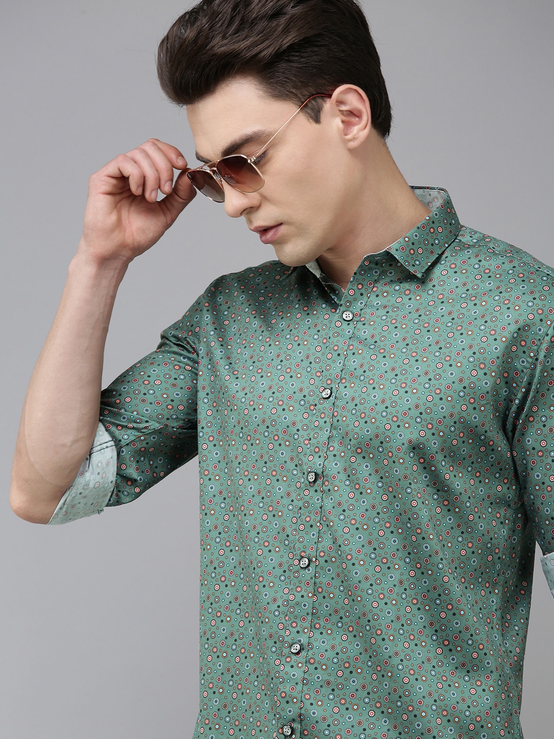 

V Dot Men Ethnic Motifs Printed Slim Fit Pure Cotton Casual Shirt, Green