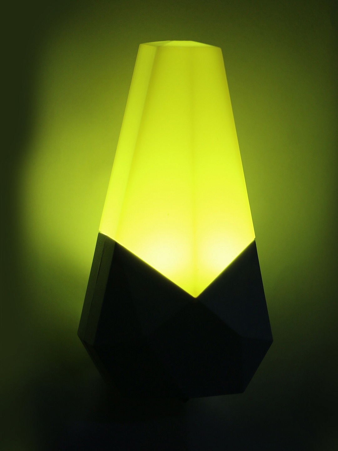 

SKYLOFTS Yellow & Black Acrylic EU Plug In Tower Night Light