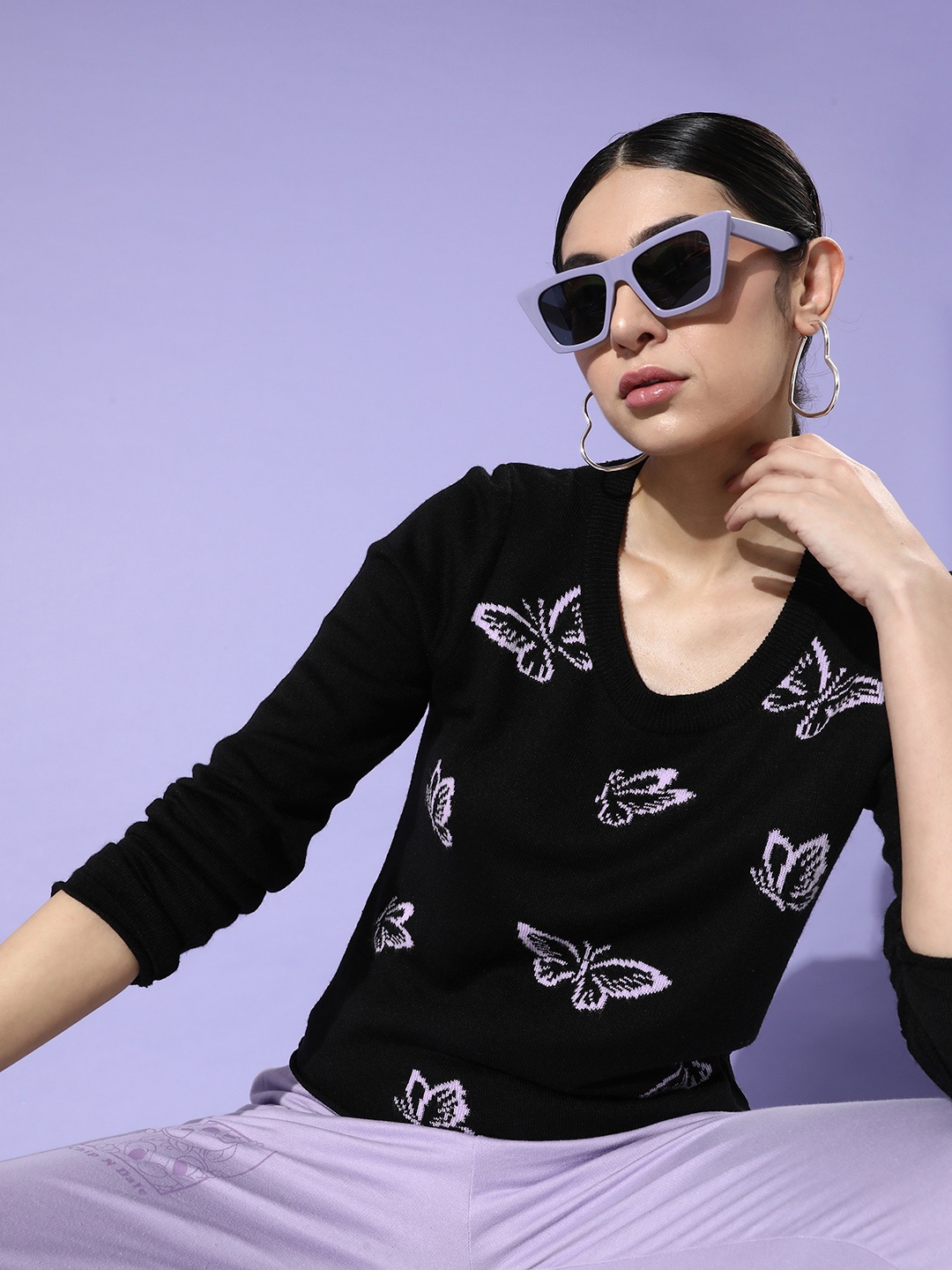 

Dressberry Women Black & Purple Conversational Design Pullover
