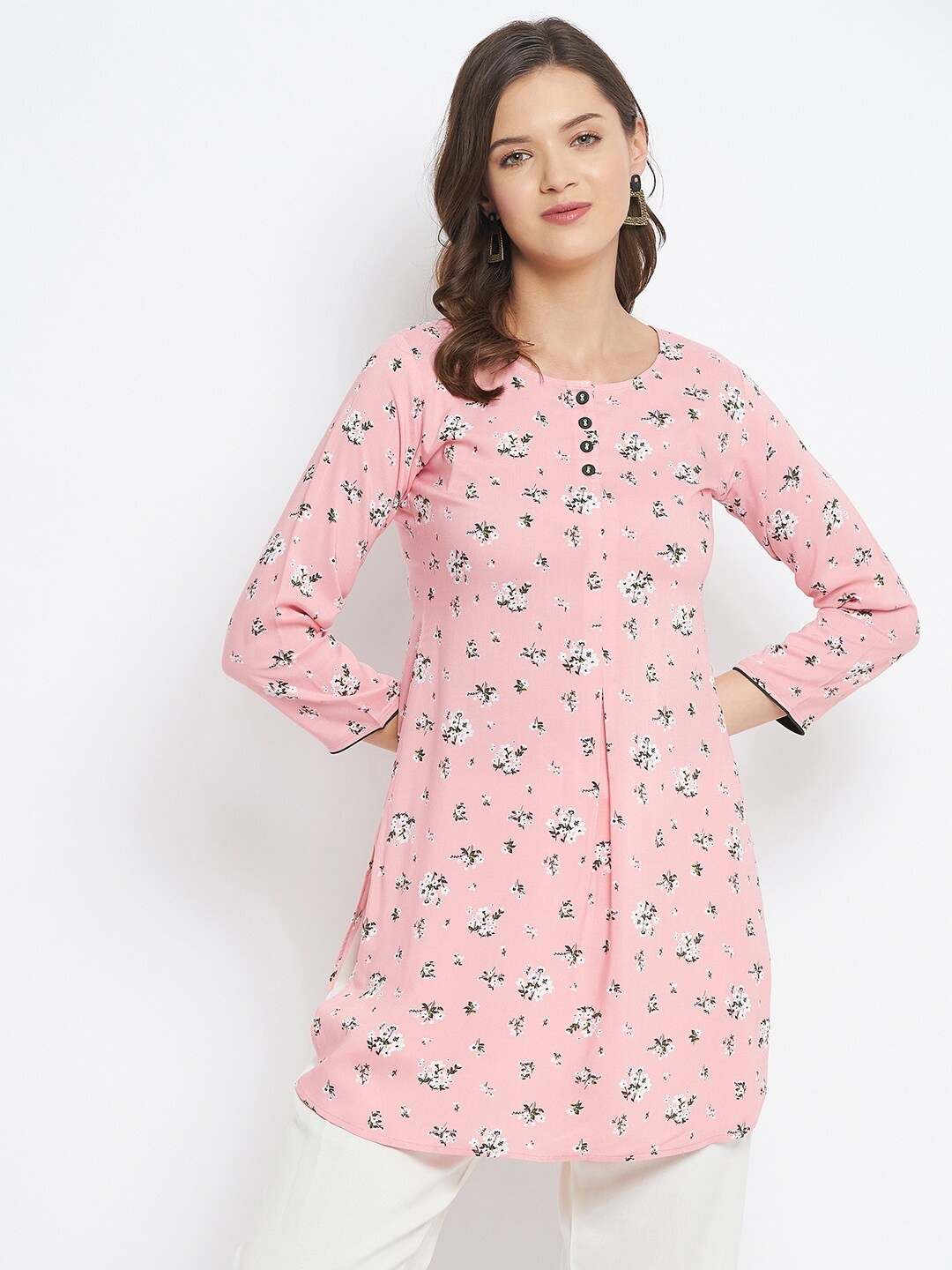 

Tissu Peach-Coloured & Green Floral Printed Kurti