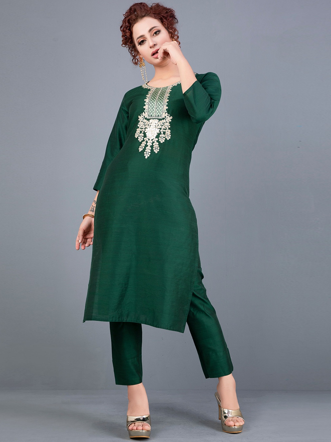 

POONAM DESIGNER Women Green Embroidered Kurta with Trousers