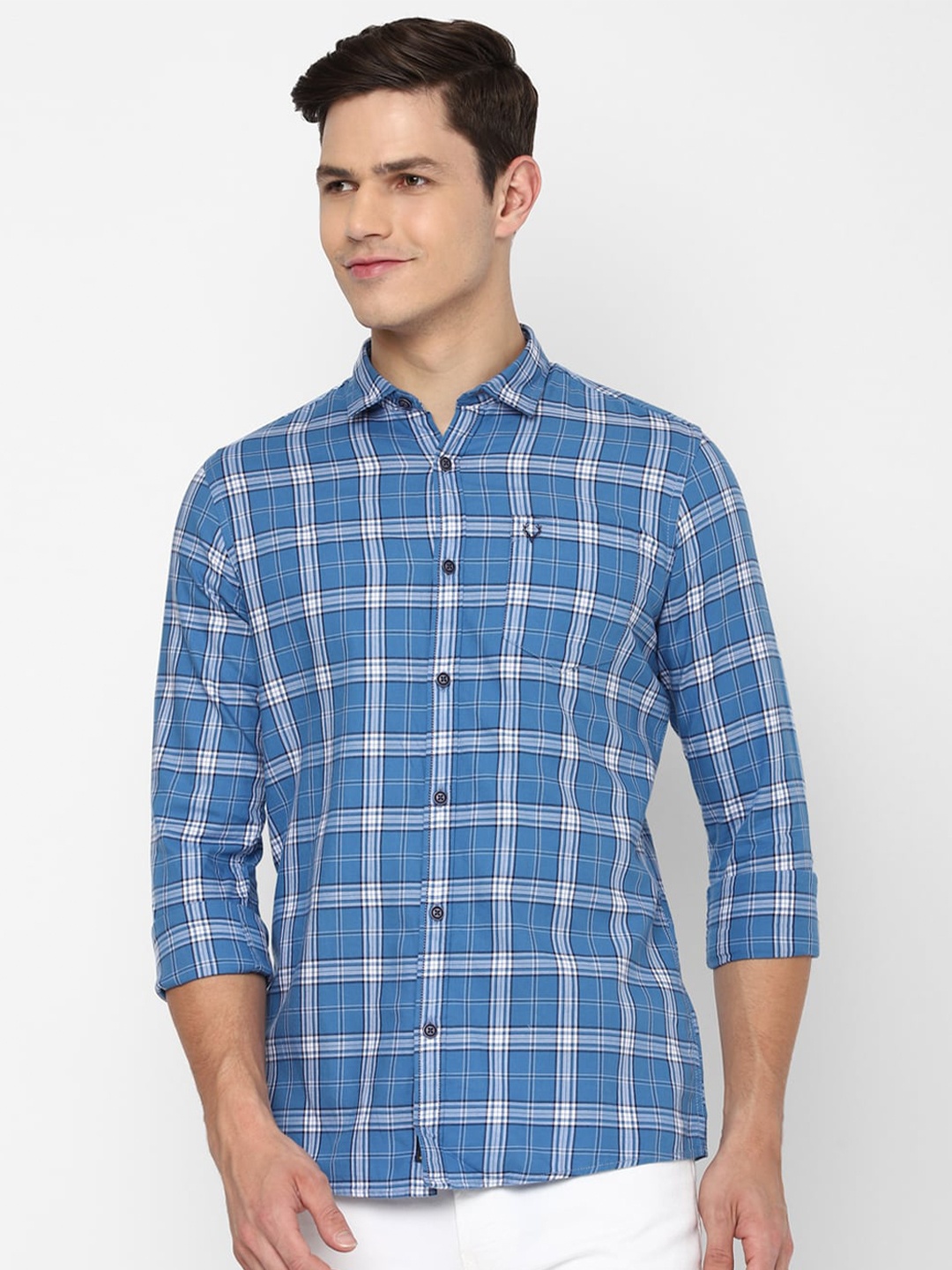 

Allen Solly Sport Men Blue & White Checked Pure Cotton Casual Shirt