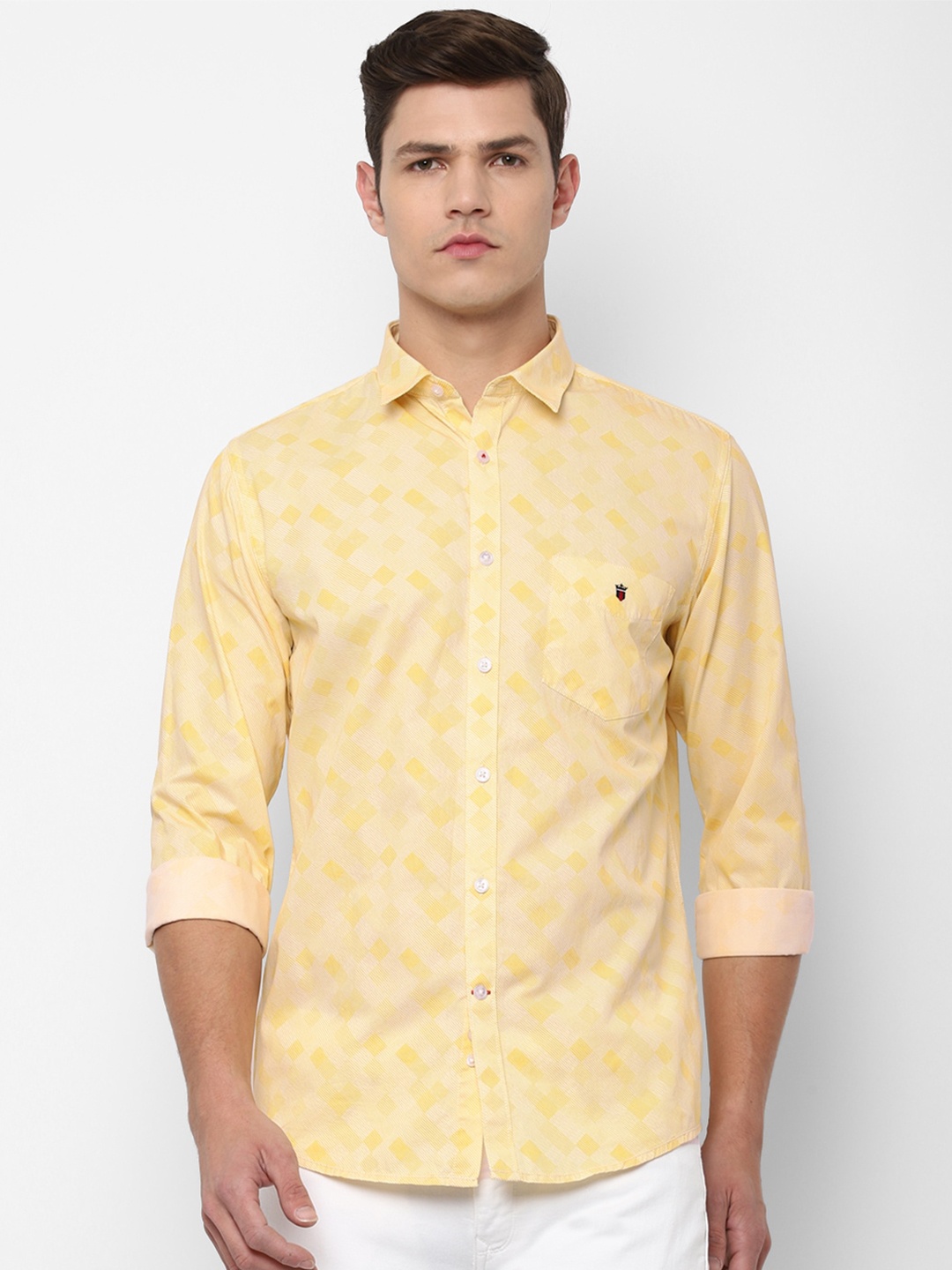 

Louis Philippe Sport Men Yellow Slim Fit Printed Casual Shirt