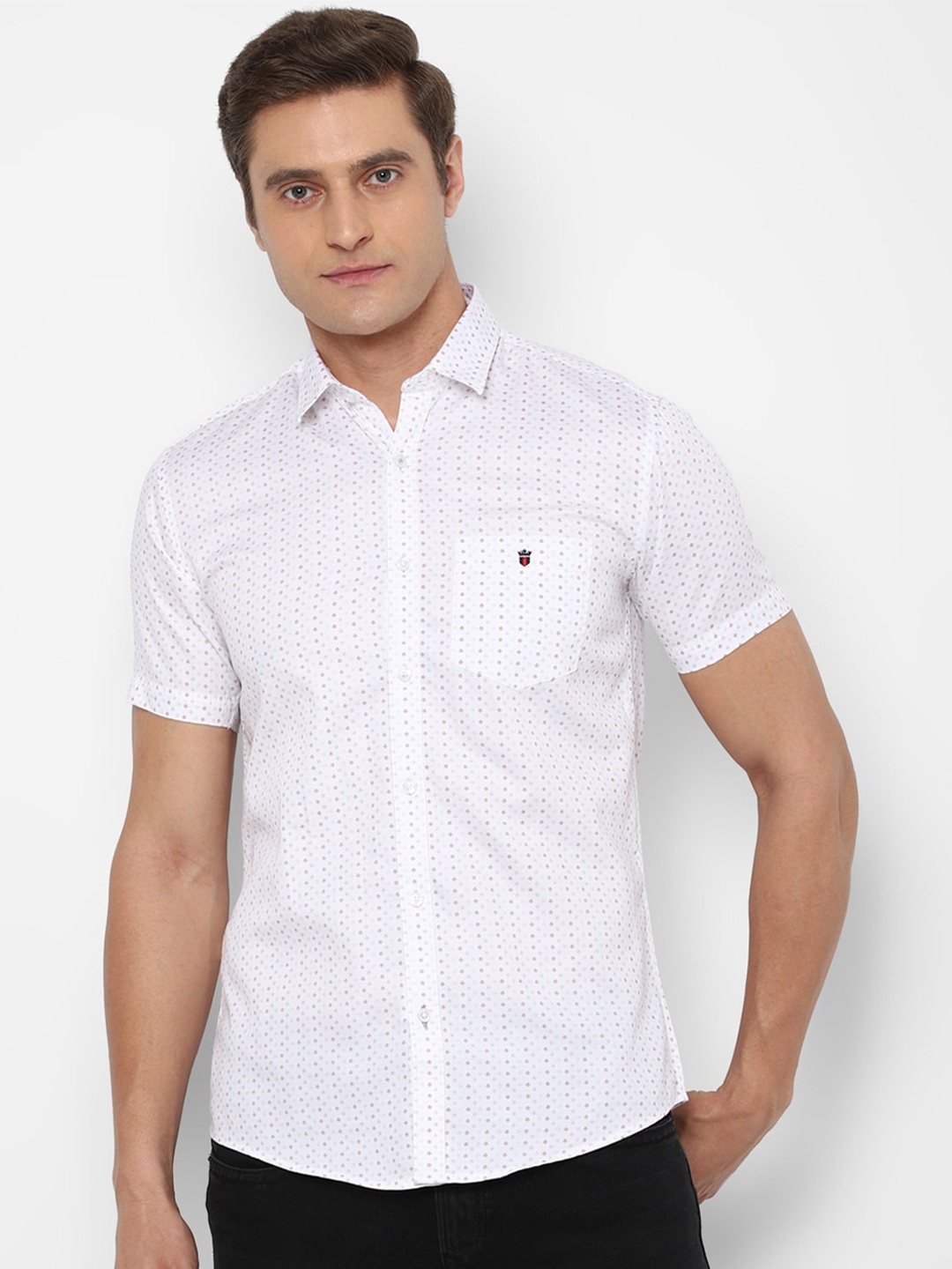 

Louis Philippe Sport Men White Slim Fit Printed Pure Cotton Casual Shirt