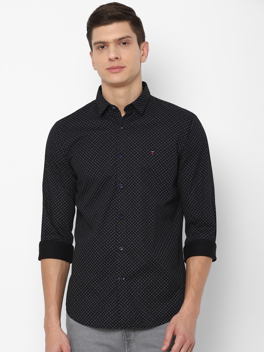 

Louis Philippe Sport Men Black Slim Fit Printed Pure Cotton Casual Shirt