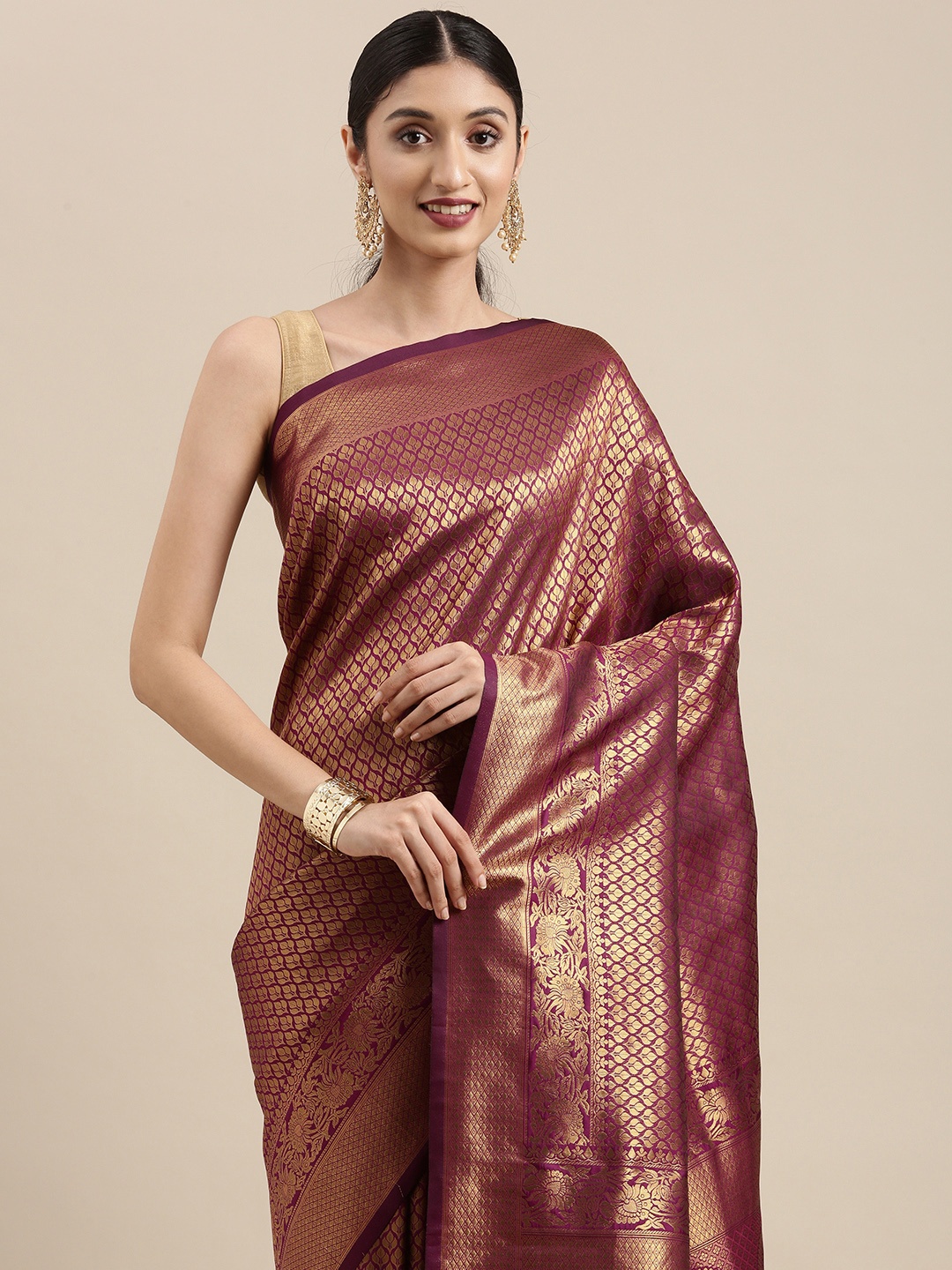 

Mitera Purple & Gold-Toned Floral Zari Silk Blend Kanjeevaram Saree