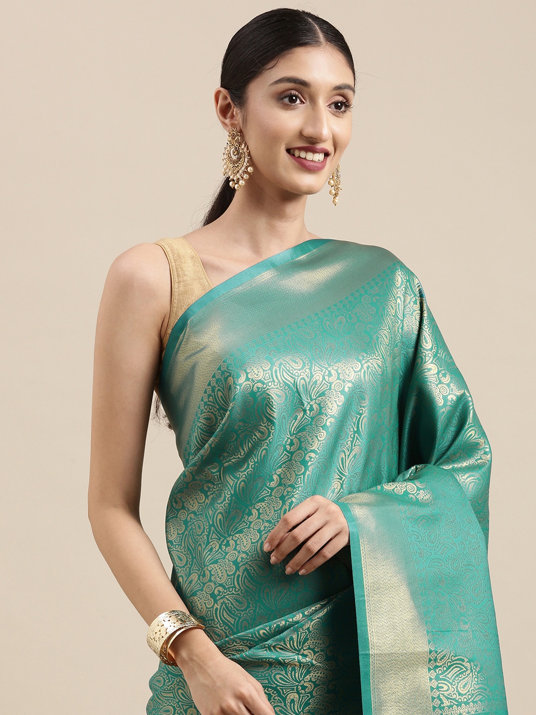 

Mitera Green & Gold-Toned Paisley Zari Silk Blend Heavy Work Kanjeevaram Saree