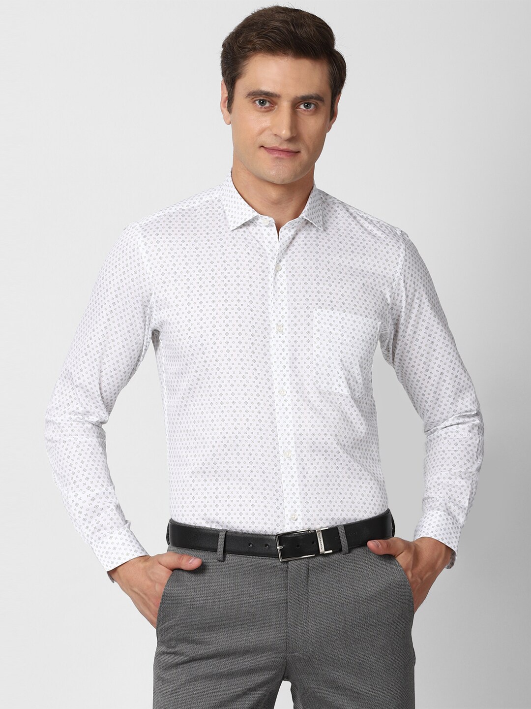 

Peter England Men White Slim Fit Printed Cotton Casual Shirt