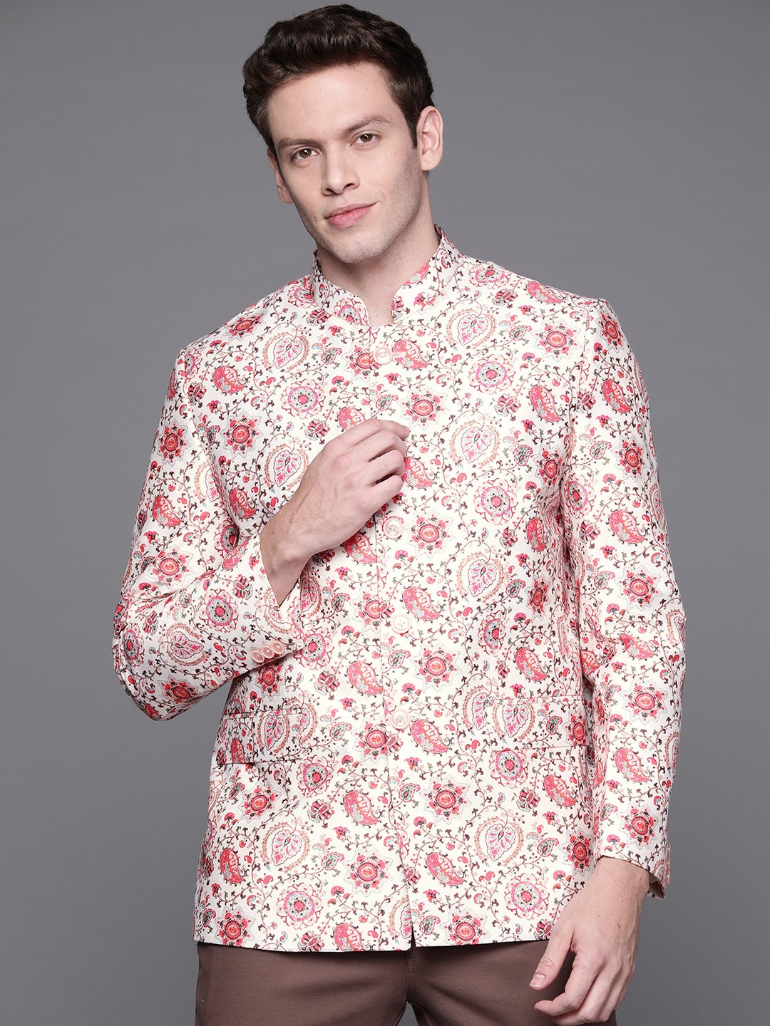 

DEYANN Men Coral Pink & Off White Ethnic Motifs Printed Bandhgala Blazer