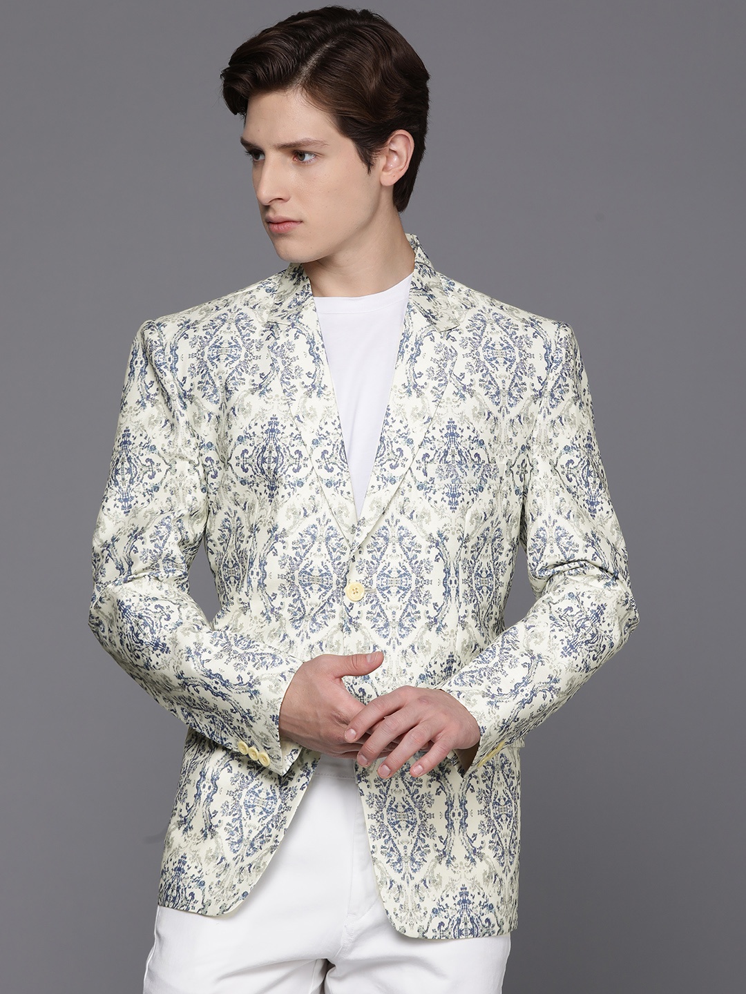 

DEYANN Men Cream Coloured & Navy Blue Printed Blazer