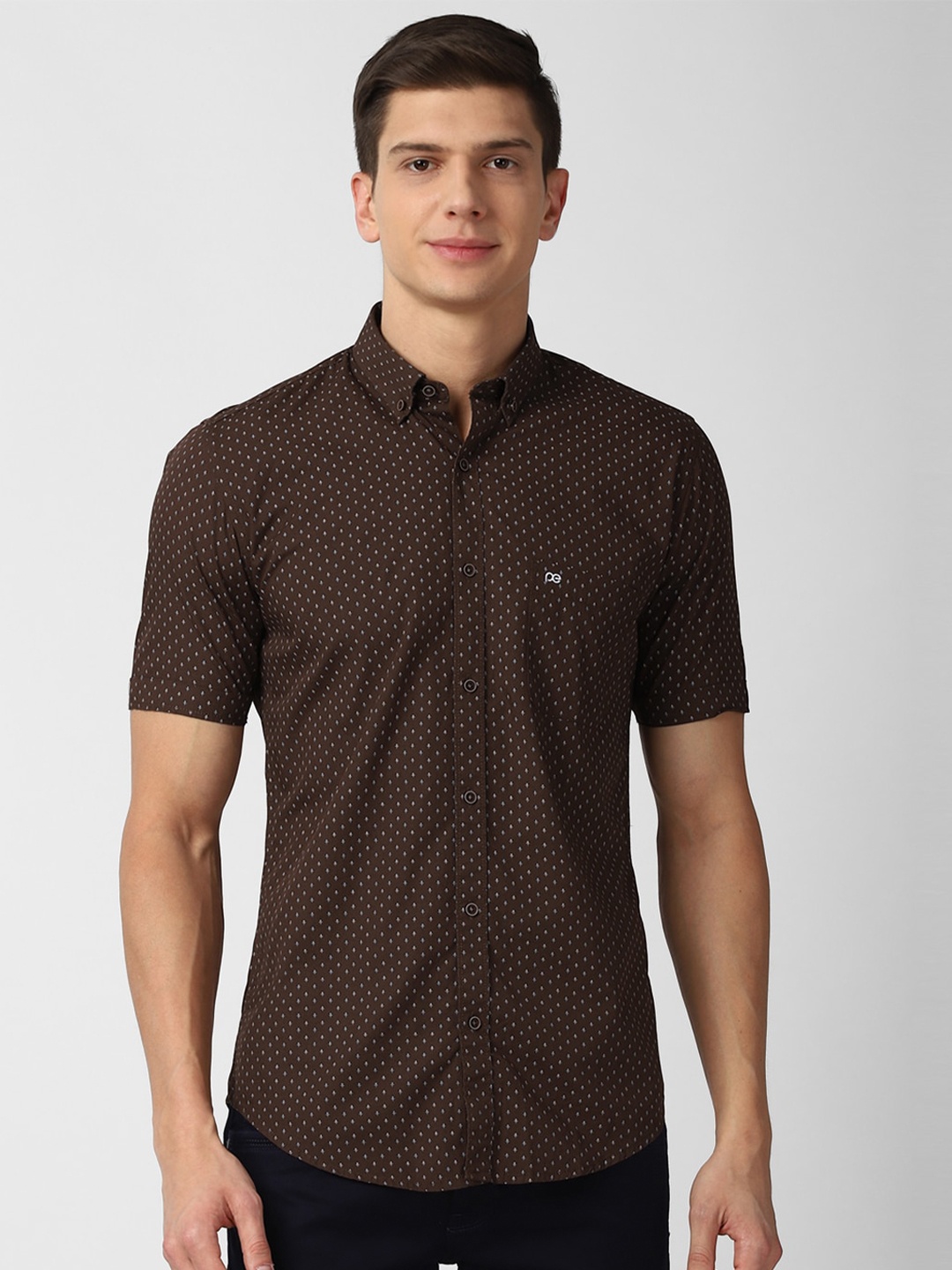 

Peter England Casuals Men Brown Slim Fit Printed Pure Cotton Casual Shirt