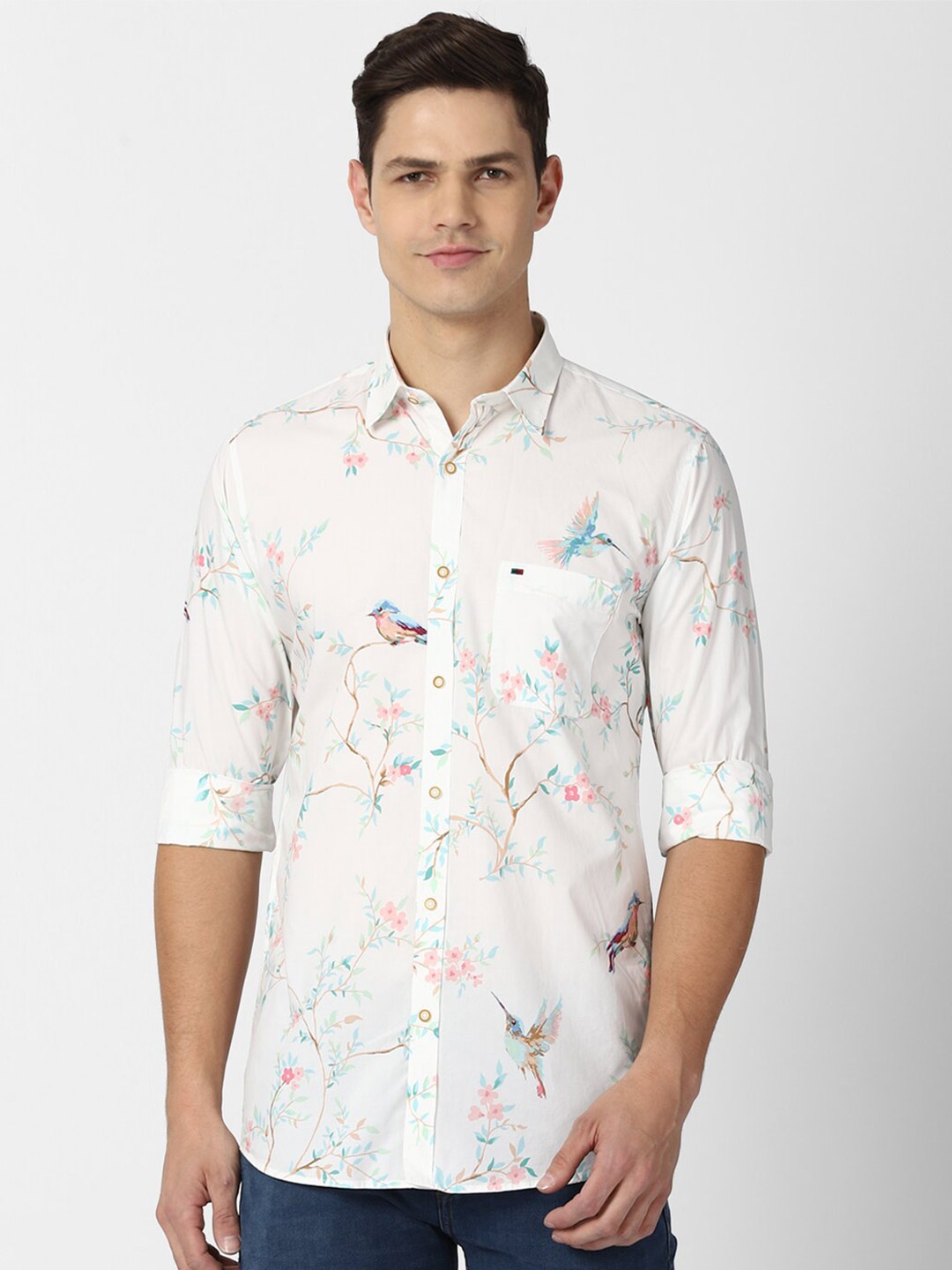 

Peter England Casuals Men White Slim Fit Floral Printed Casual Shirt