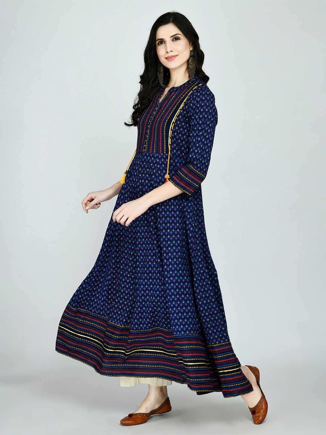 

MAFE Women Navy Blue Geometric Printed Kurta