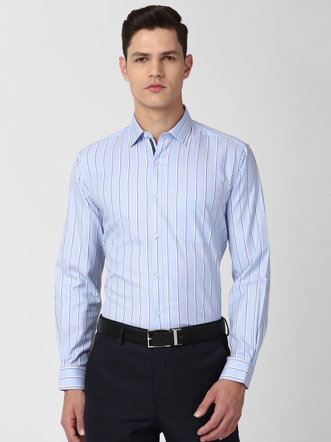 

Van Heusen Men Blue Striped Formal Shirt