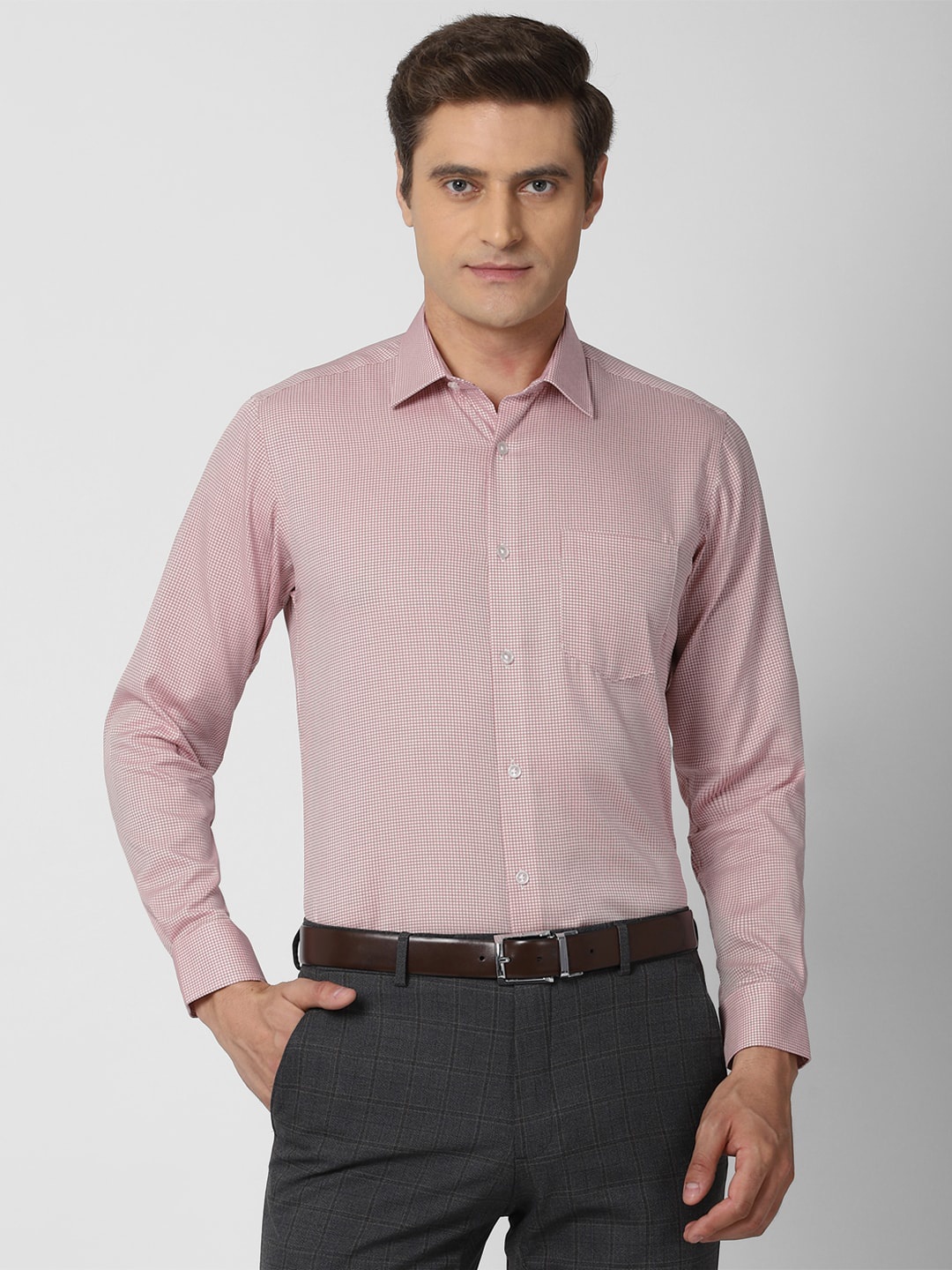 

Van Heusen Men Pink Checked Formal Shirt