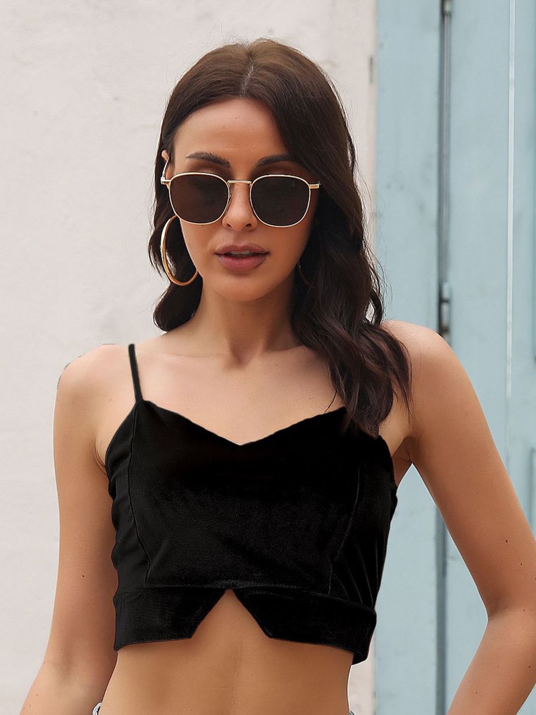

StyleCast Black Solid Crop Top