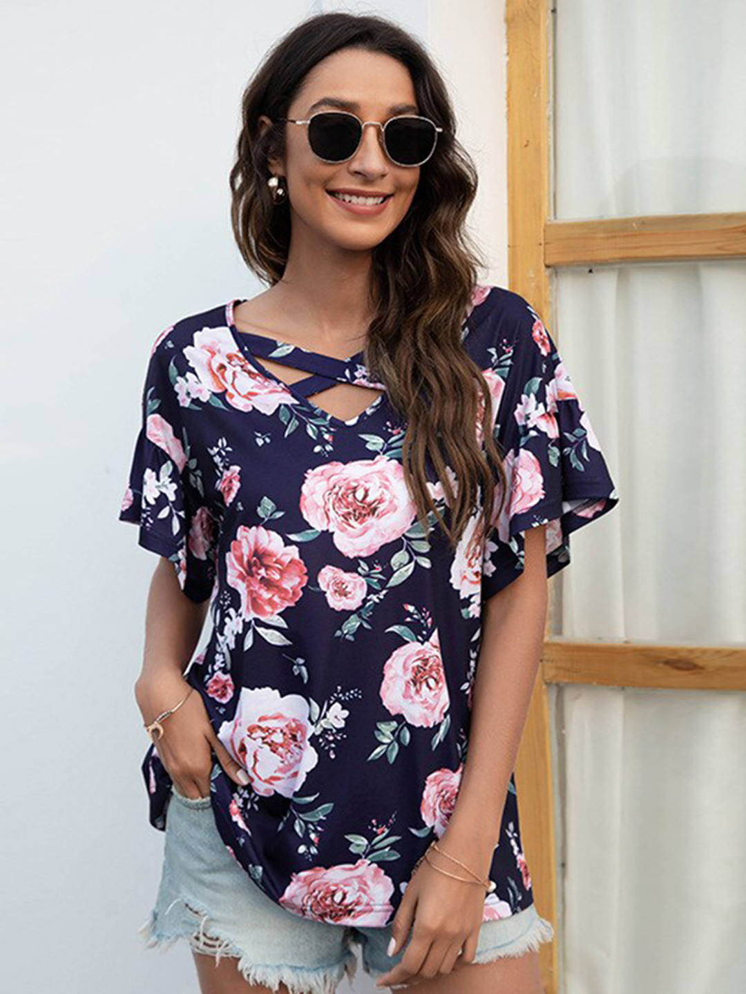 

BoStreet Navy Blue & Pink Floral Print Top