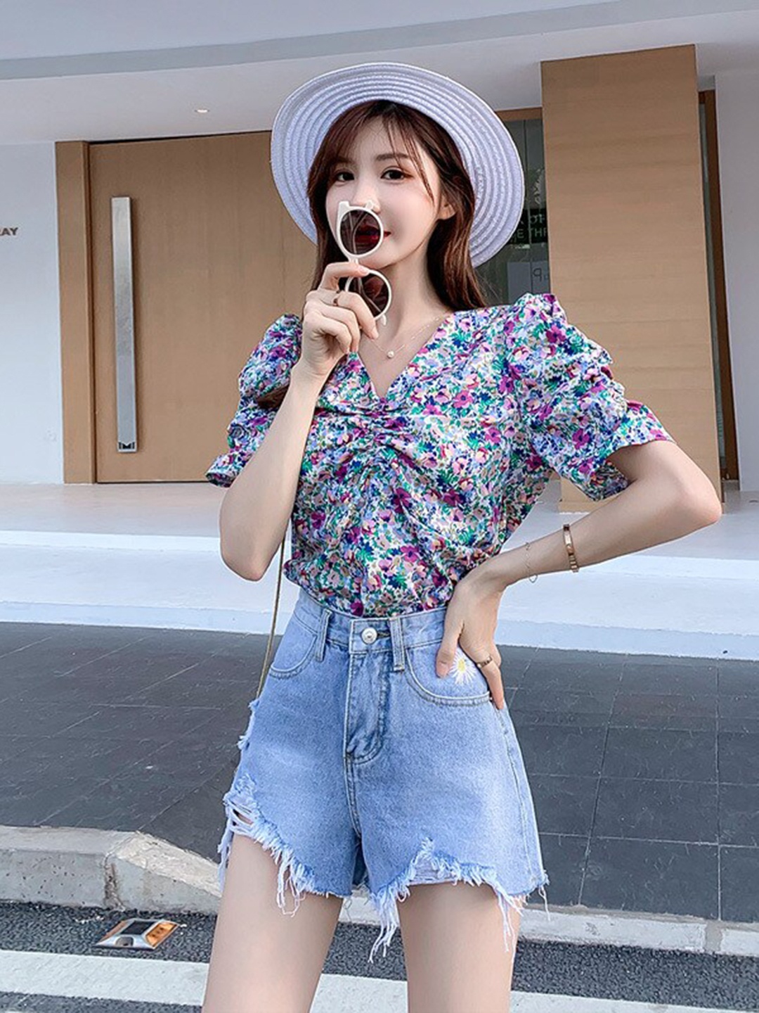 

BoStreet Women Blue Washed Loose Fit Denim Shorts