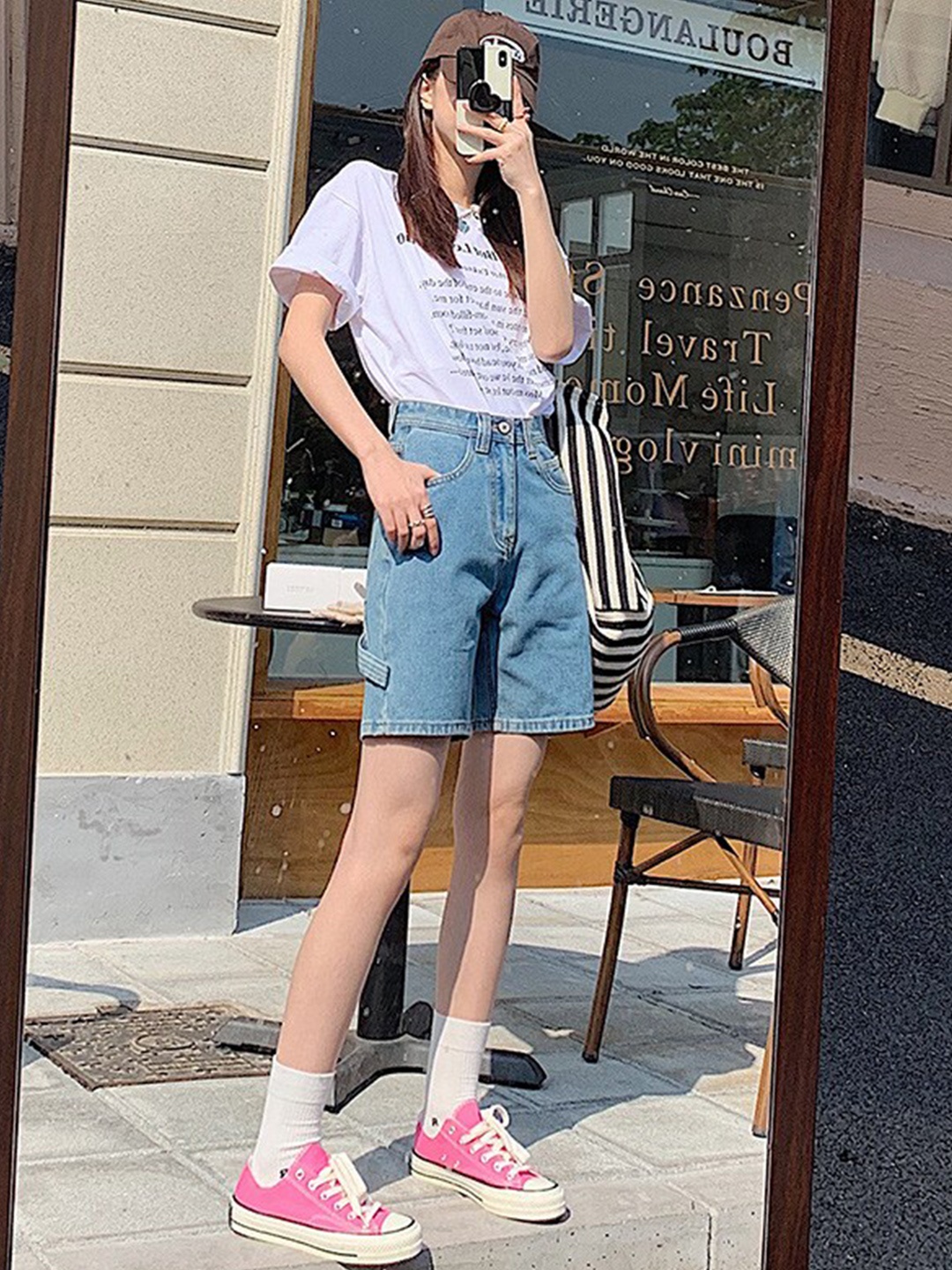 

BoStreet Women Blue Striped Printed Shorts