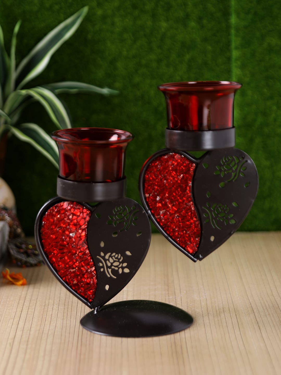 

Aapno Rajasthan Set of 2 Red & Black Textured Candle Holders