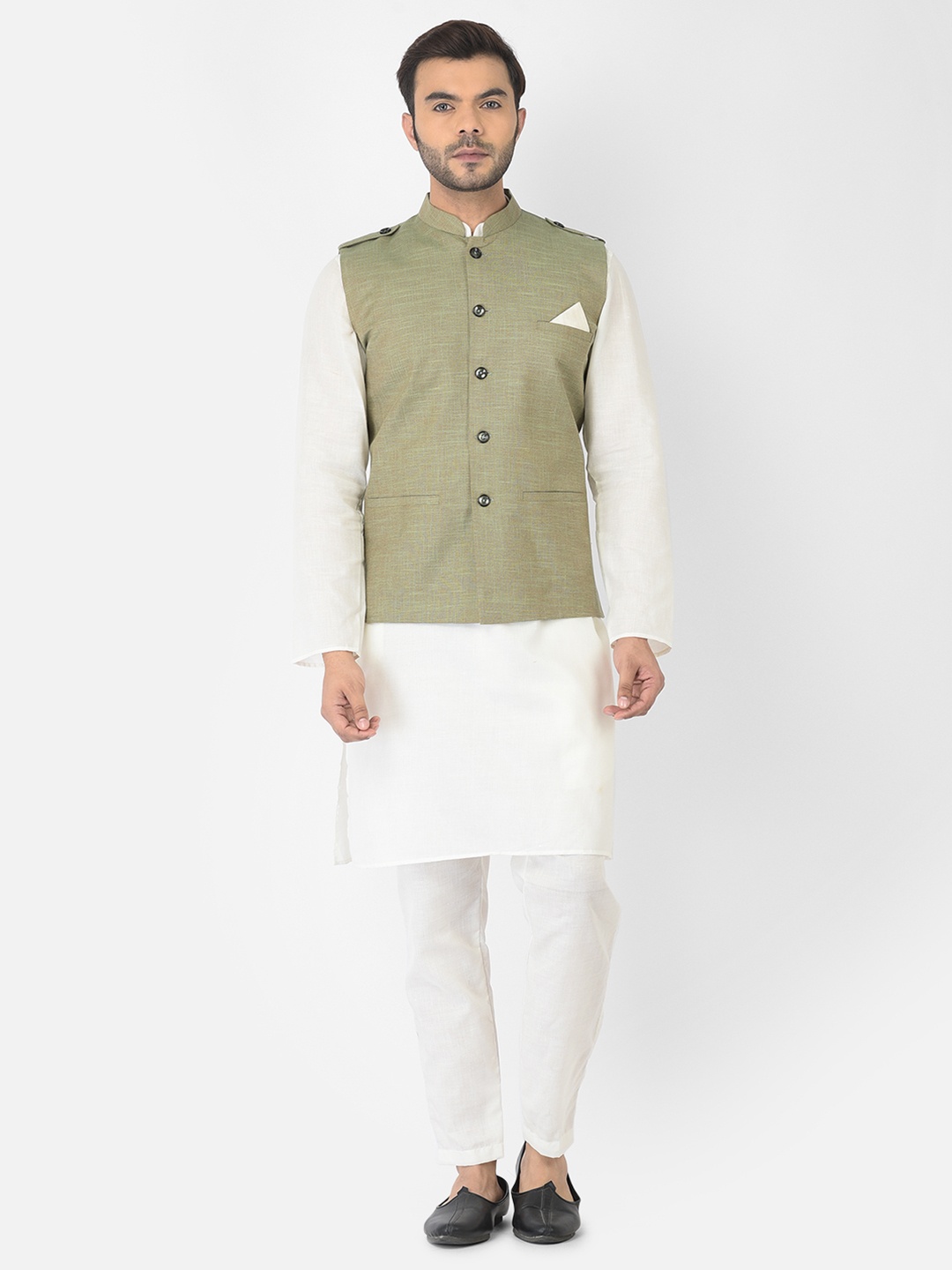 

DEYANN Men Green Pure Cotton Kurta with Trousers