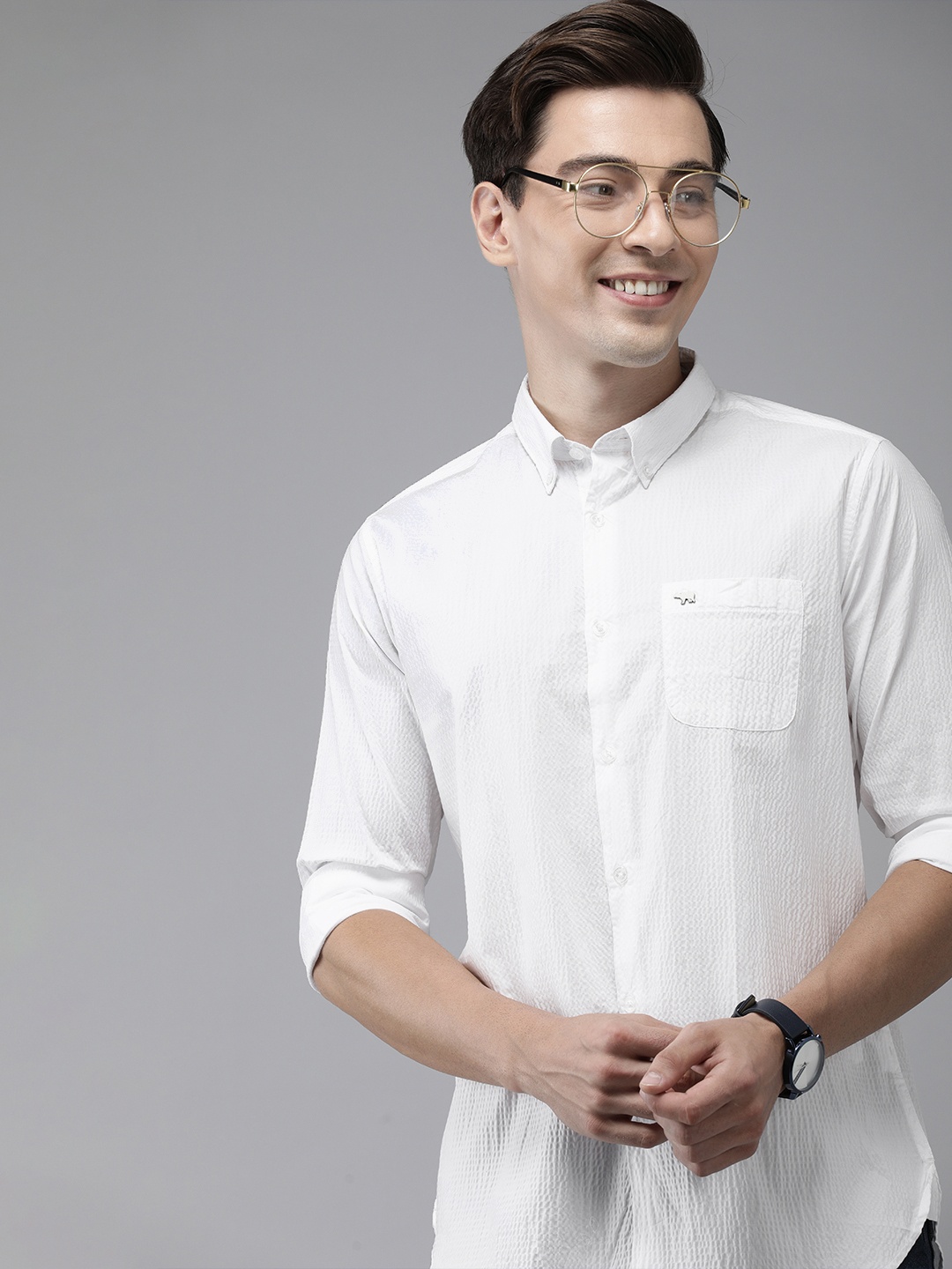 

THE BEAR HOUSE Men White Solid Seersucker Slim Fit Cotton Casual Shirt